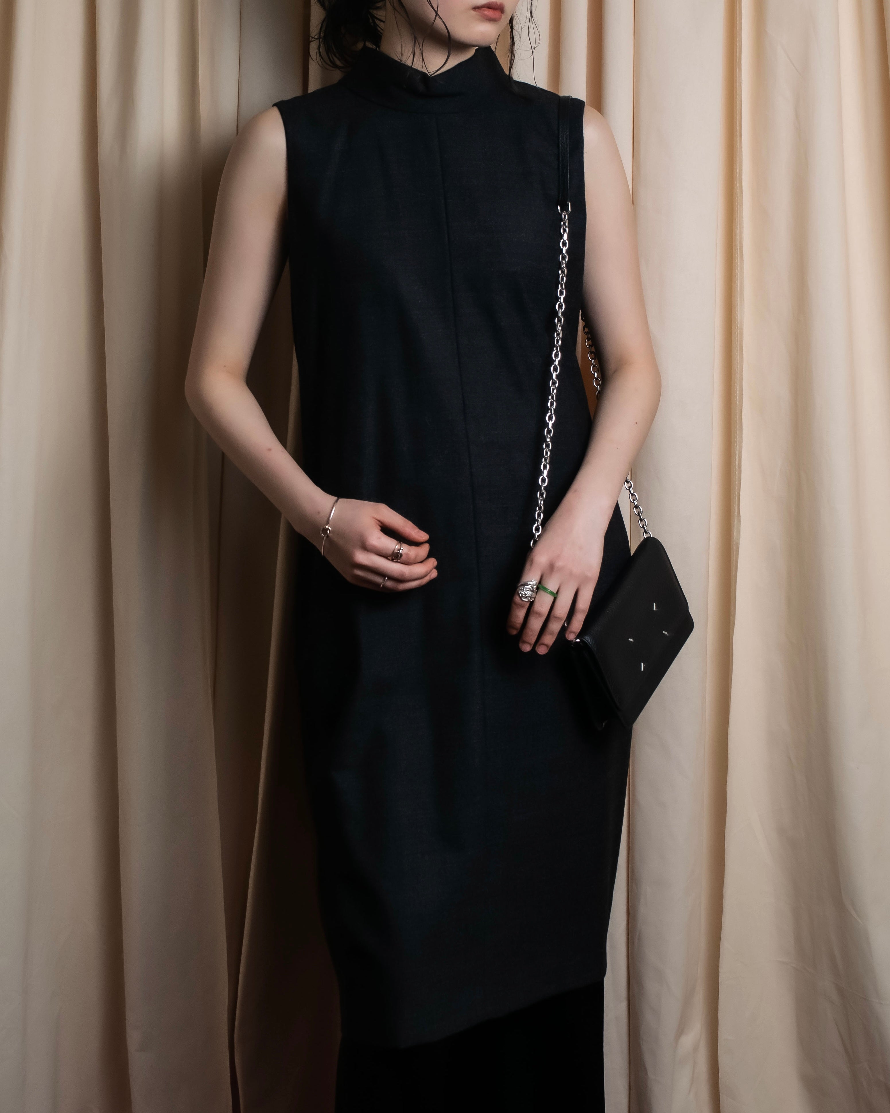 "MAISON MARGIELA" 16AW Deep tuck design sleeveless dress