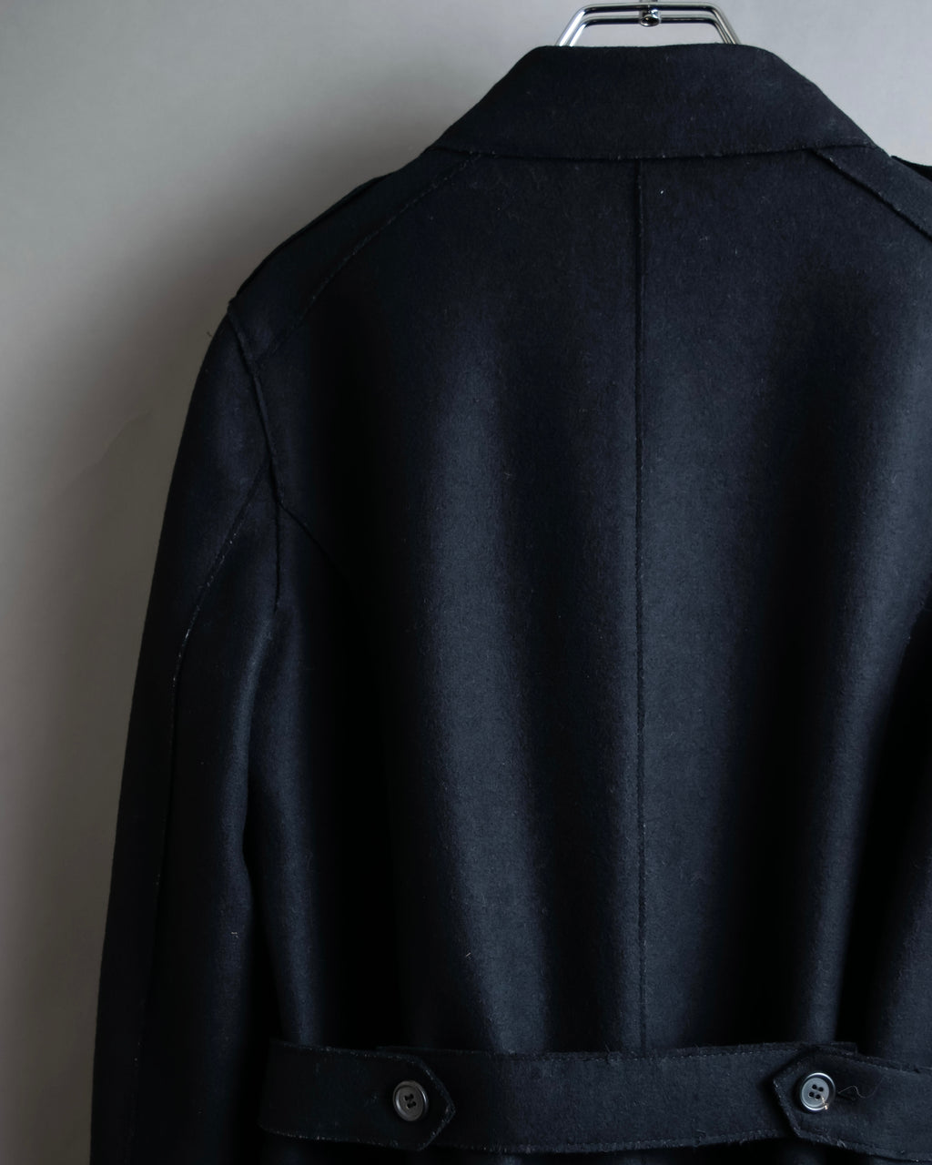 "MIU MIU" Crest brooch design belted trench coat