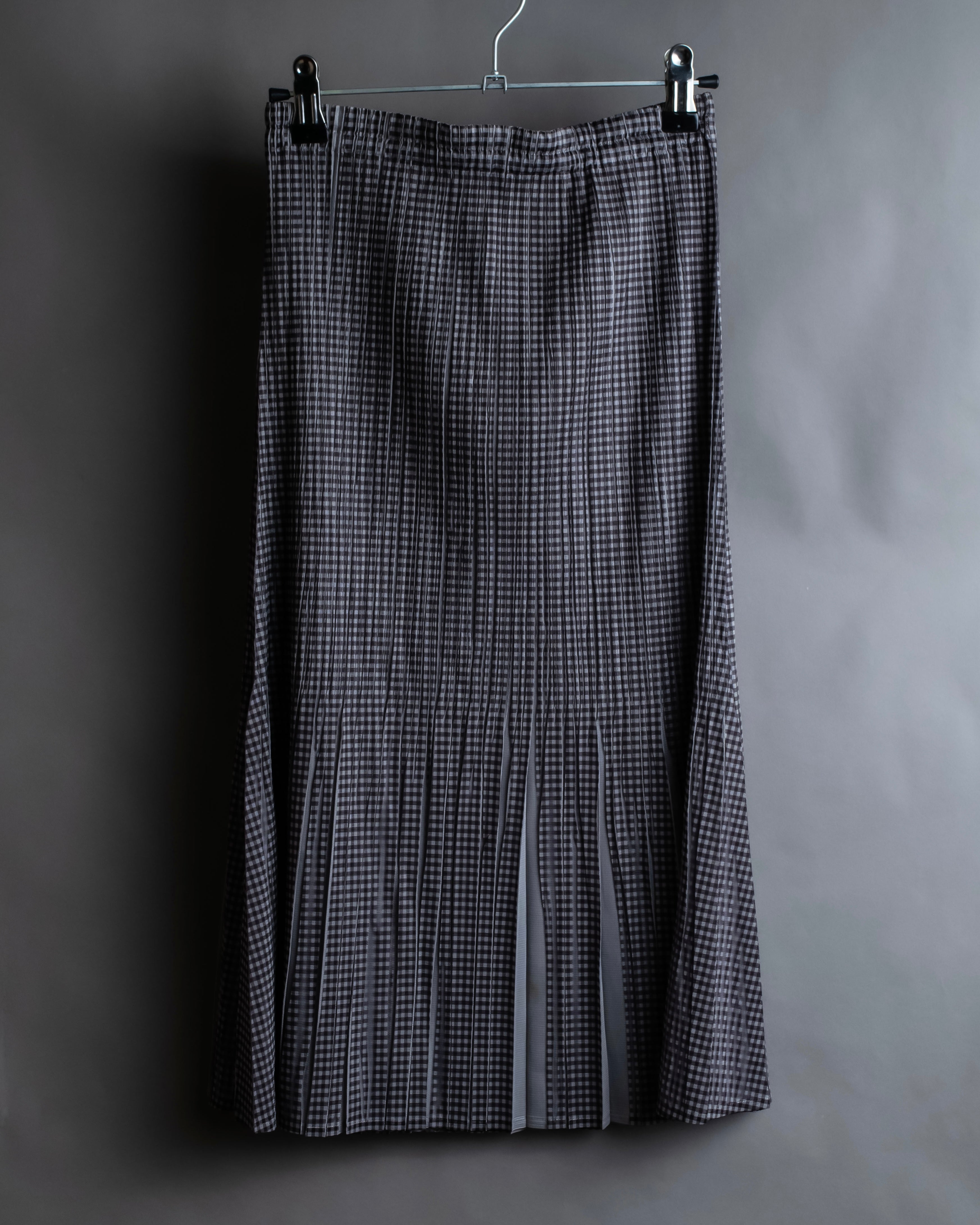 "PLEATS PLEASE ISSEY MIYAKE"
Gingham check sheer combination pleated skirt