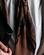 "FENDI" Logo engraved lace motif scarf