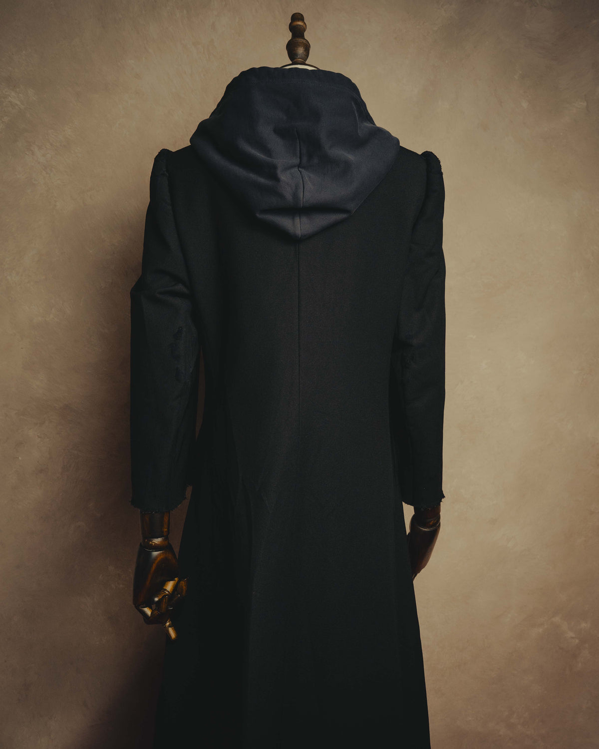 "BALENCIAGA" 2022 Distressed hooded long coat