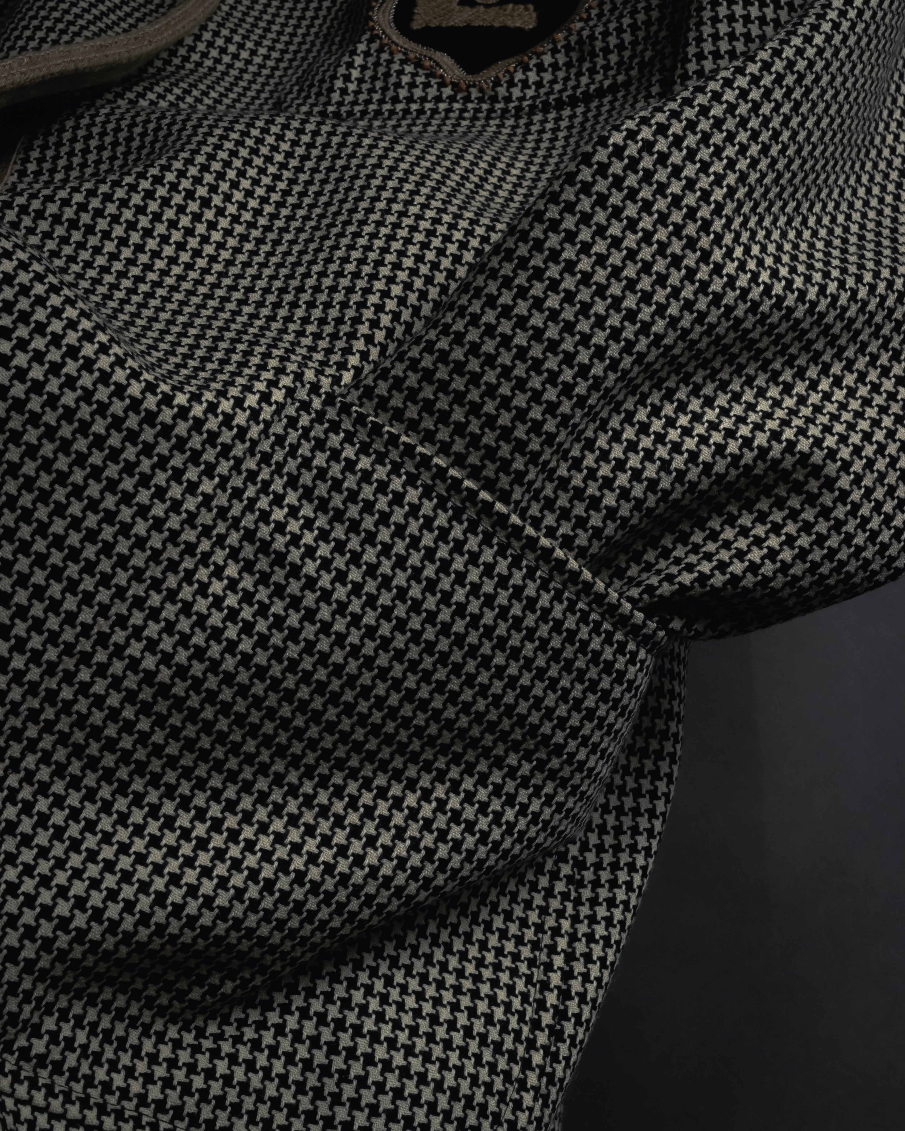 "Emporio Armani" 90’s Houndstooth piped crest blazer