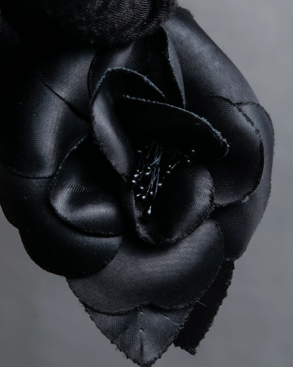 "CHANEL" Black camellia motif brooch