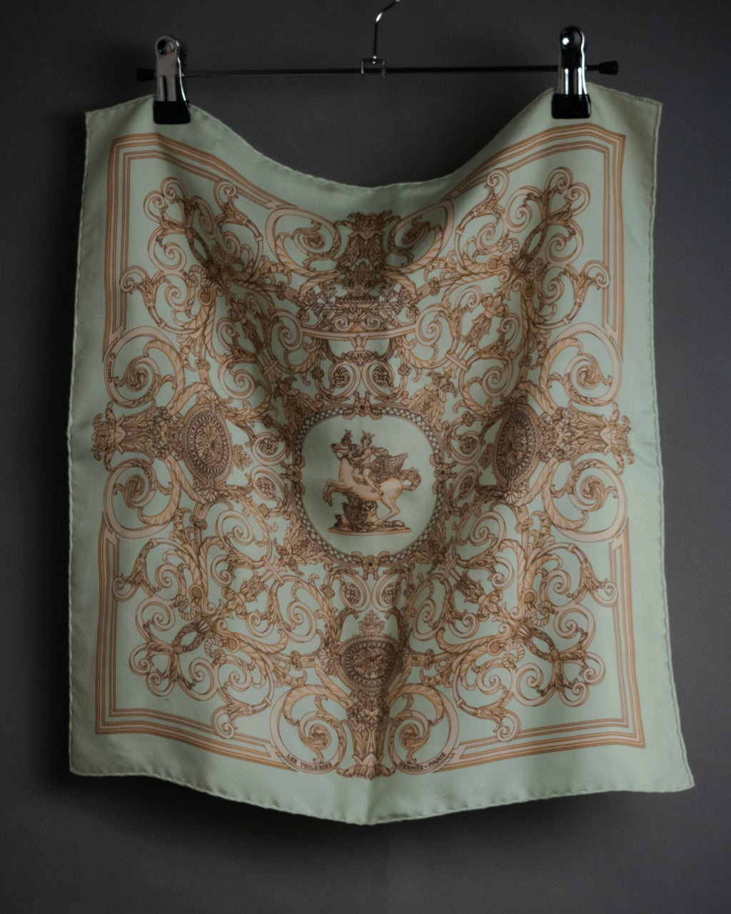“HERMES” 90’s les tuileries silk twill carré scarf