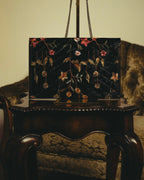 "VALENTINO" 80's-90's Ornately embroidered velvet chain shoulder bag