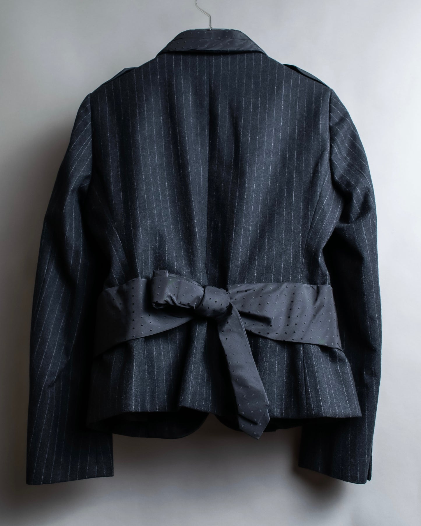 "MOSCHINO" Chalk stripe pattern separate fabric docking tailored jacket