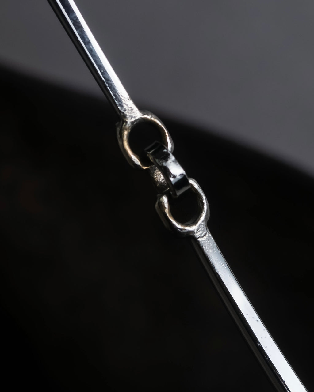 "GUCCI" Metal handle detail brown leather bag