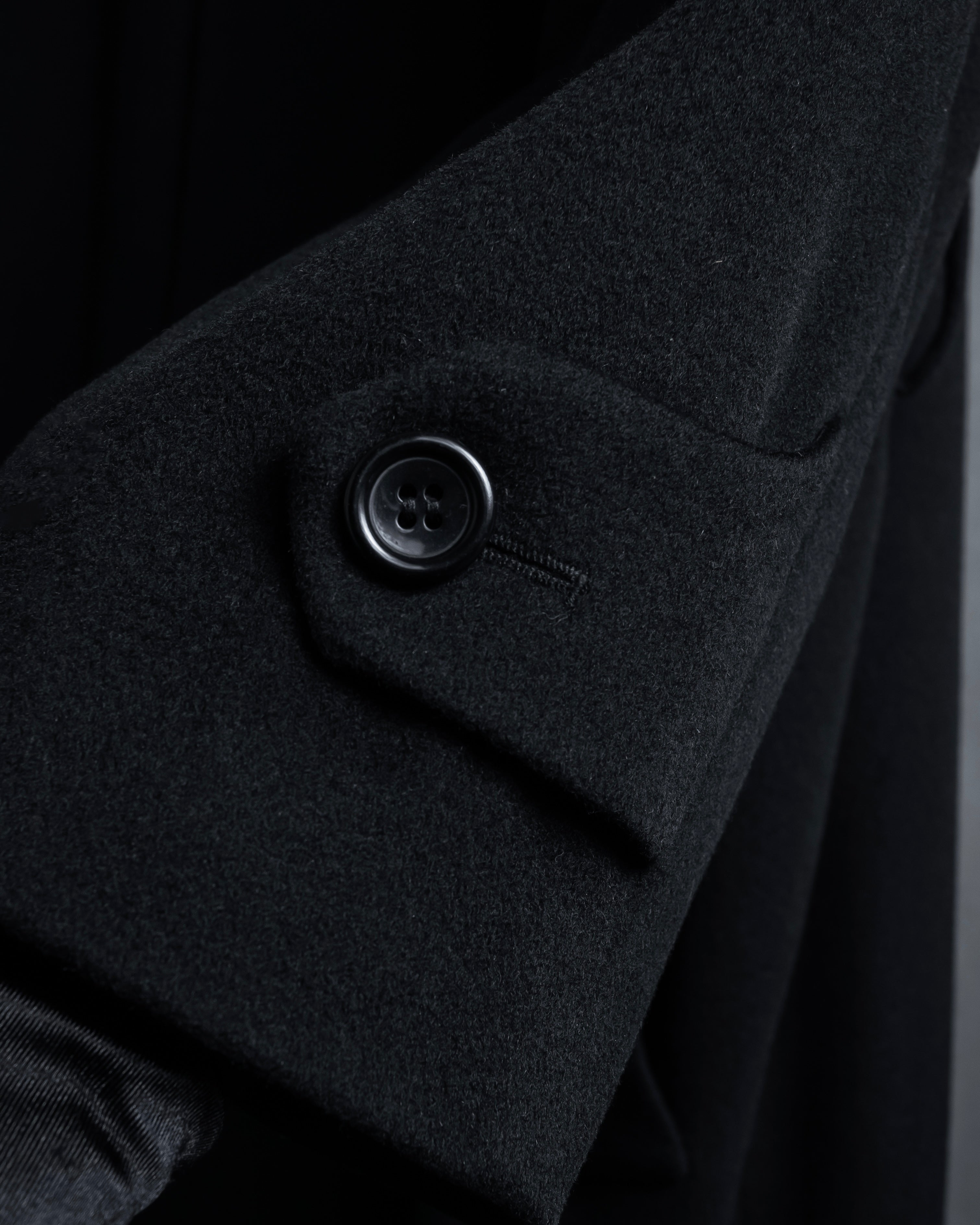 "BARBERINI" Minimalist detail 100% cashmere stand collar coat