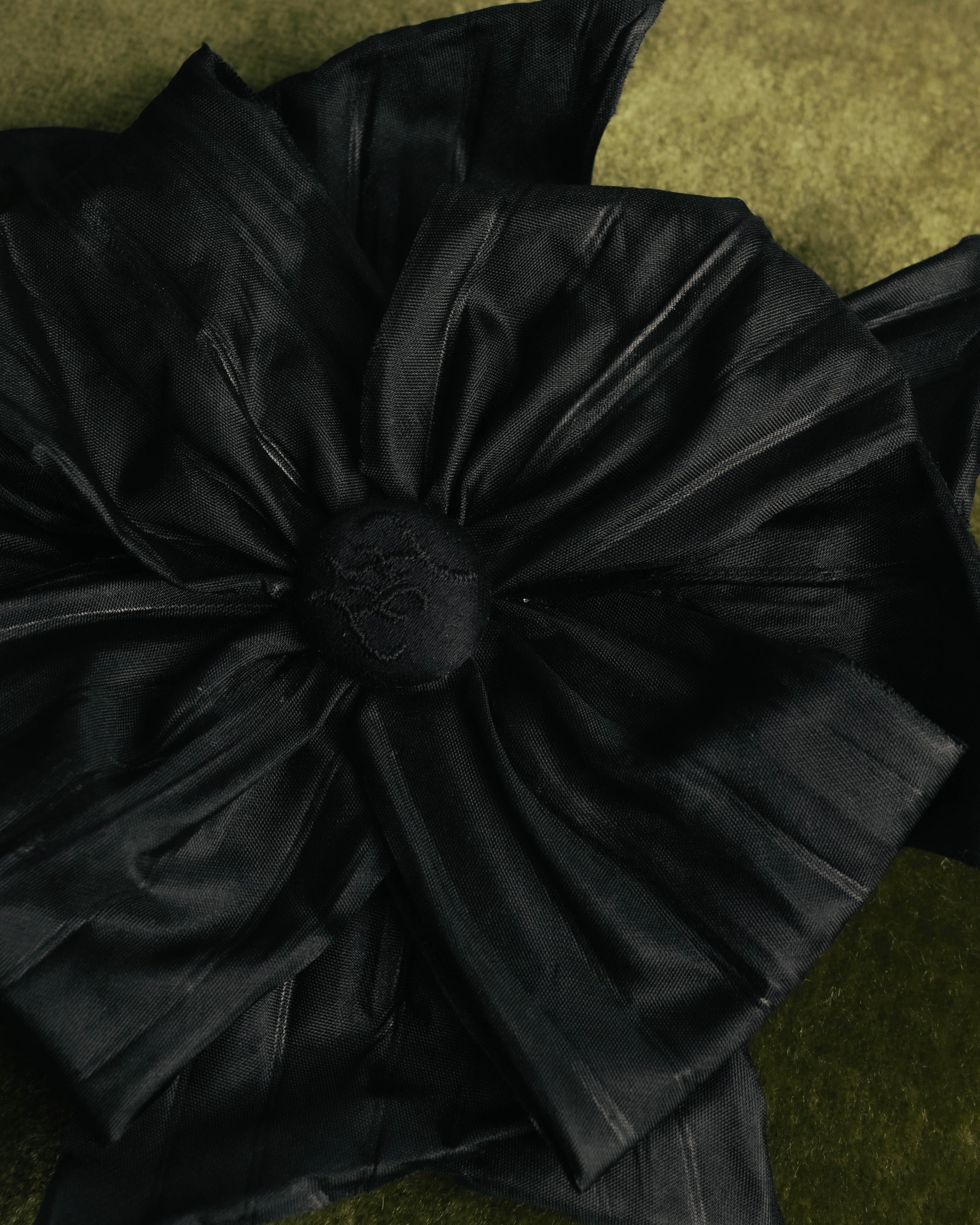 "FENDI" 90's-00's Sculptural fabric flower brooch