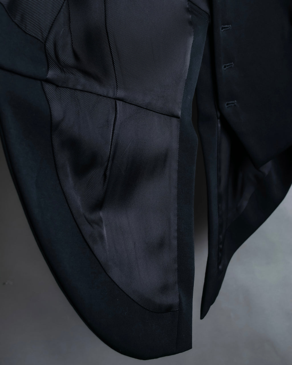 “Y‘s” Tail coat detailed vest