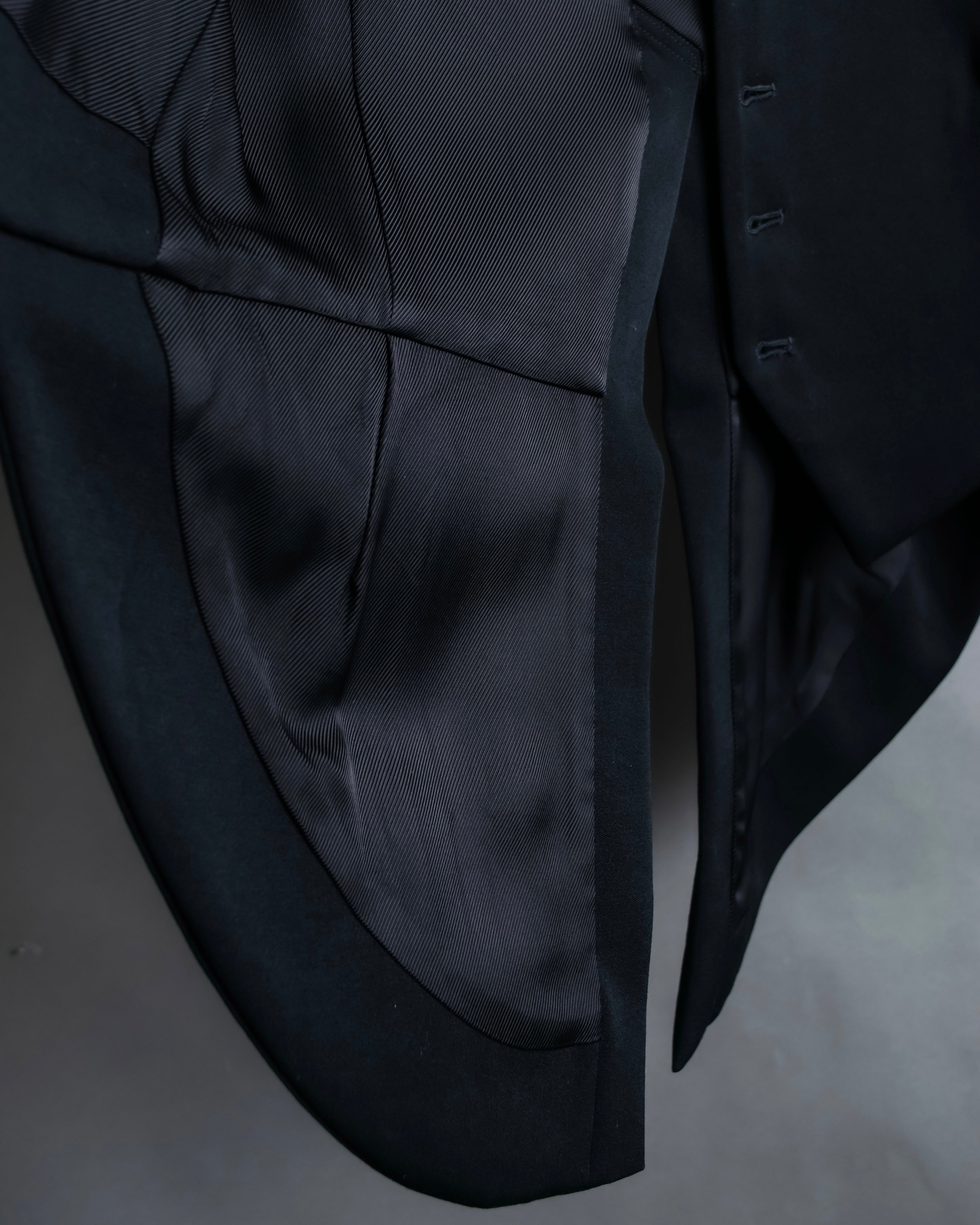 “Y‘s” Tail coat detailed vest