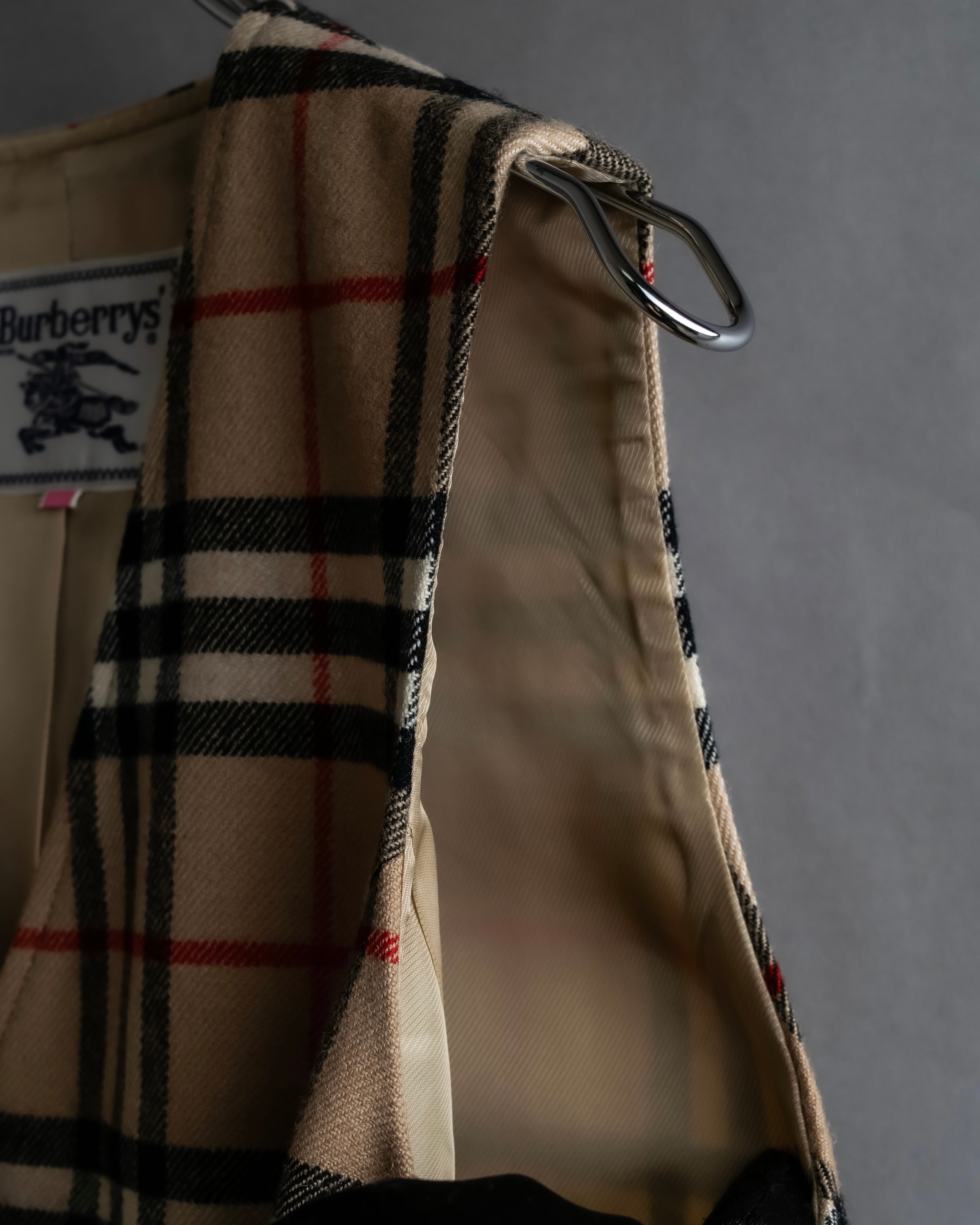 "BURBERRYS" Nova check pattern wool vest