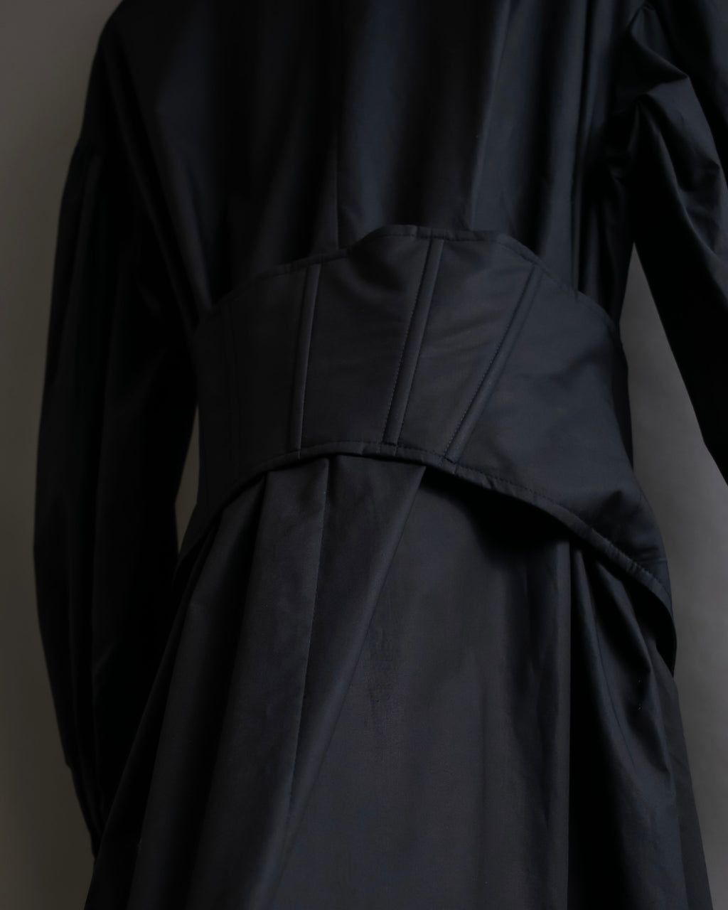 "KIMHĒKIM" Bondage corset belt design shirt dress