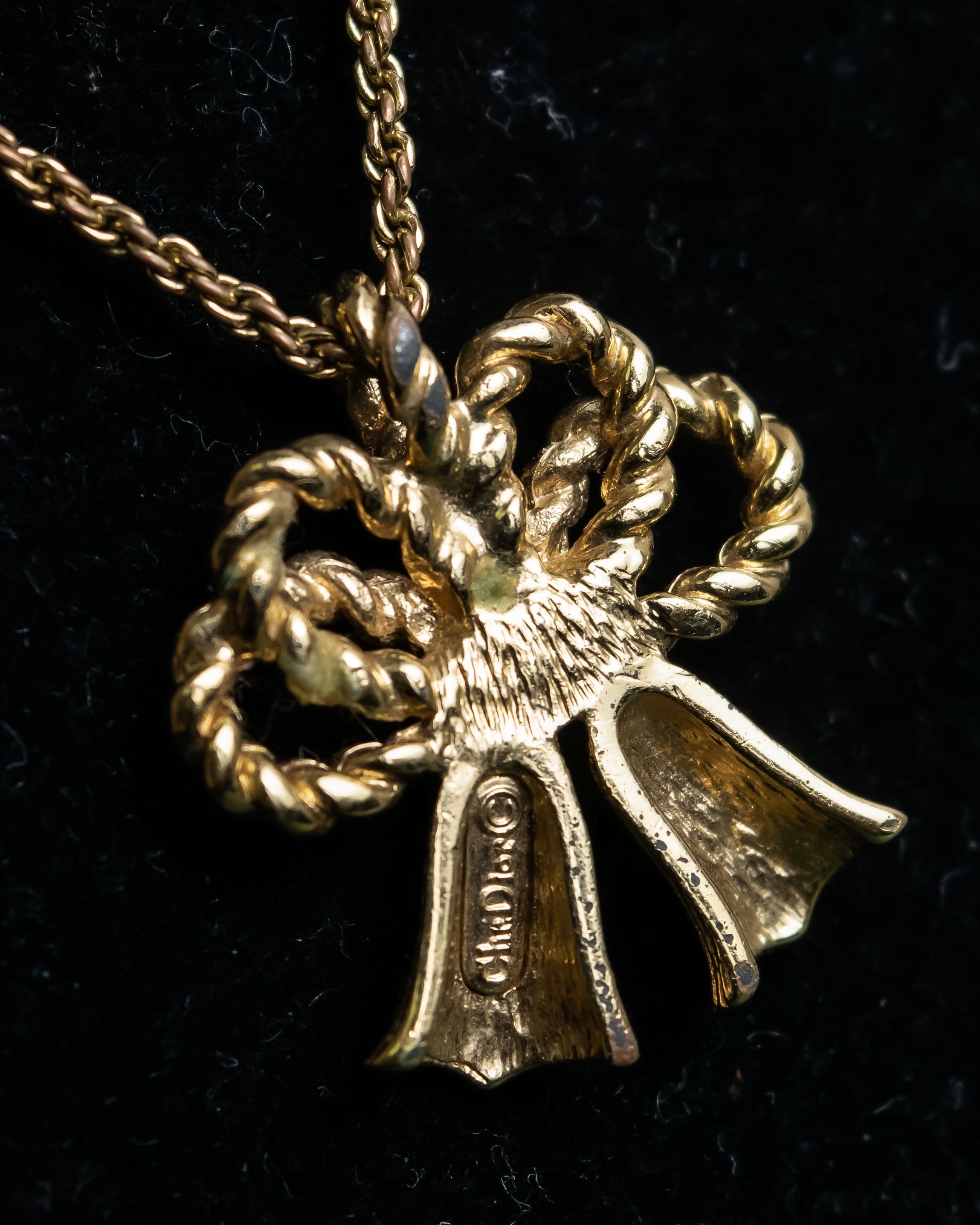 "Christian Dior" Rope ribbon motif gold necklace