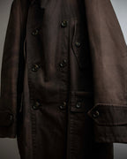 "BURBERRY" Subdued tone military detail mid-length trench coat