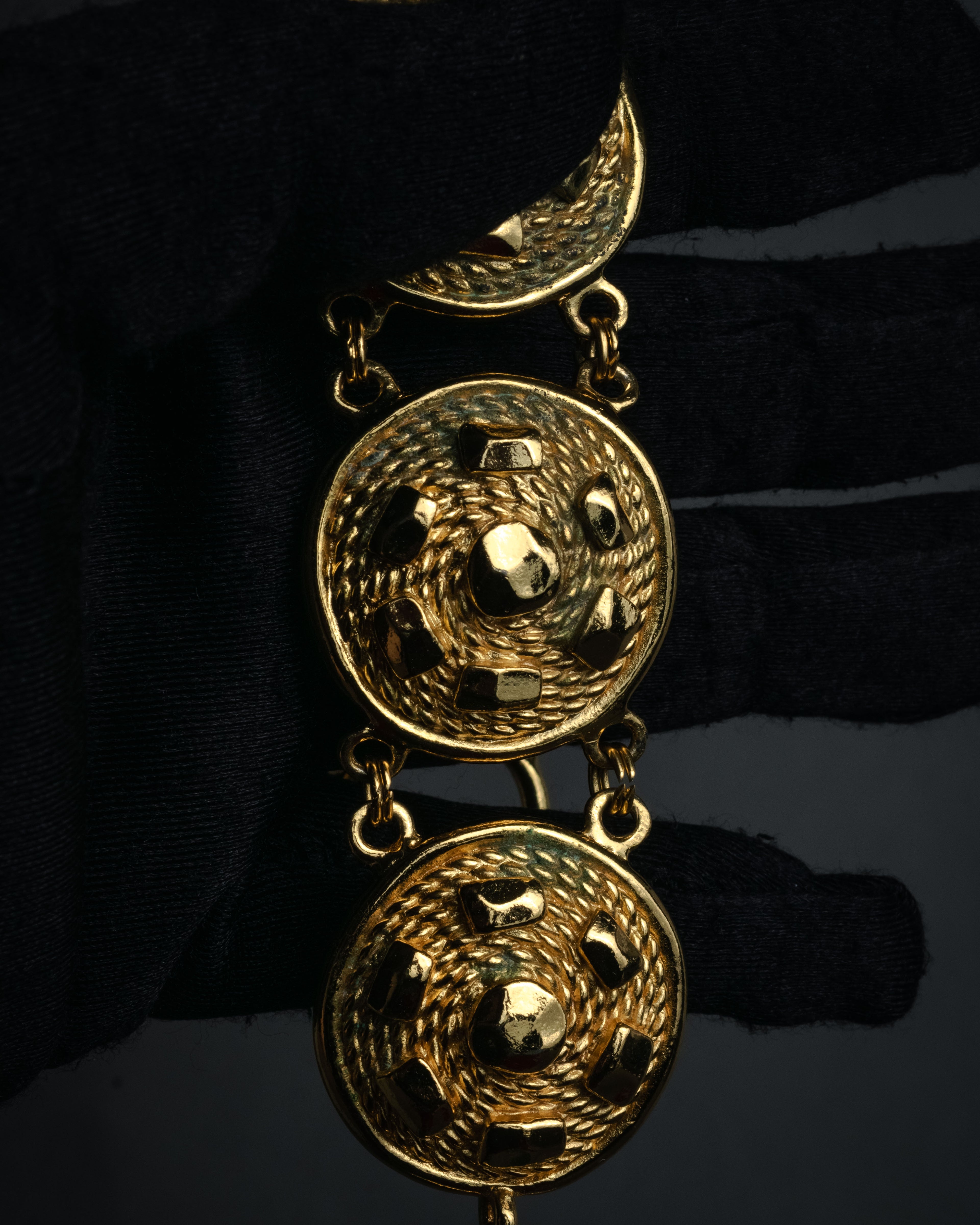 “Christian Dior” 90’s Medallion motif toggle bracelet