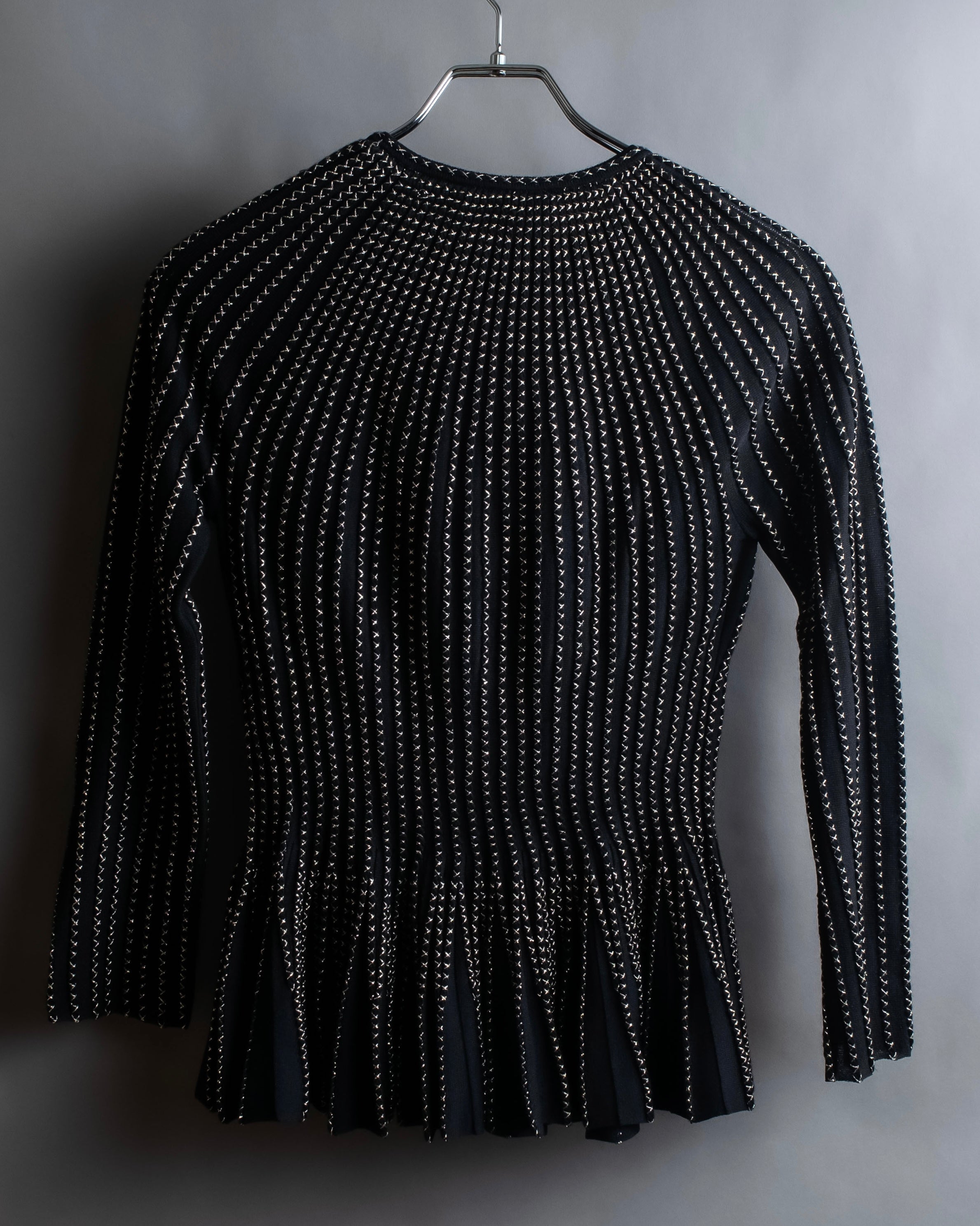 "Alexandar McQueen" Waist-shape detail vertical stitch cardigan