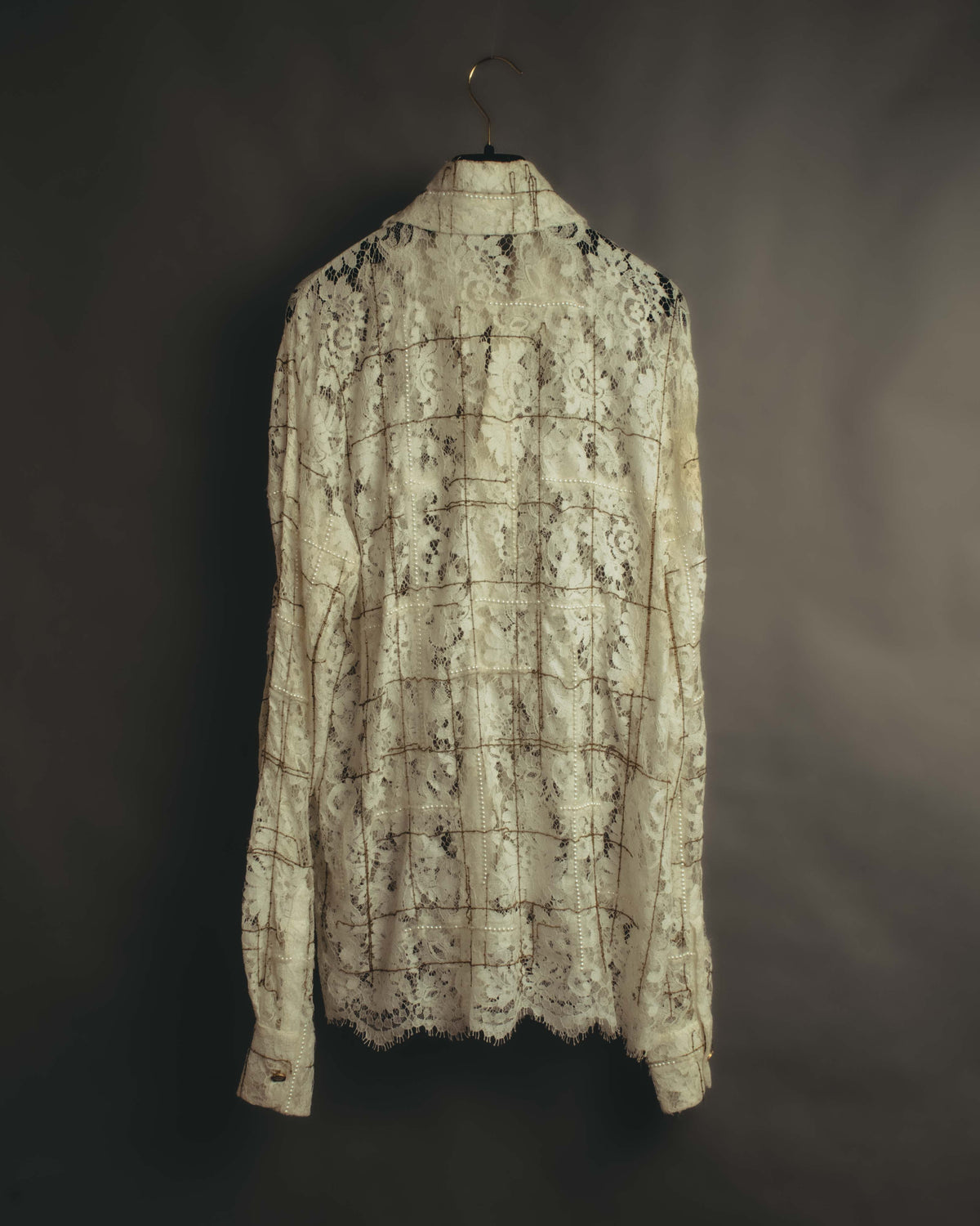 -SPECIAL- "CHANEL" 10's-20's Embellished floral lace and pearl check oversized shirt