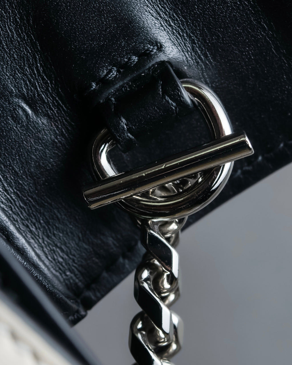 "Alexandar McQueen" Two-tone crystal clasp leather shoulder wallet