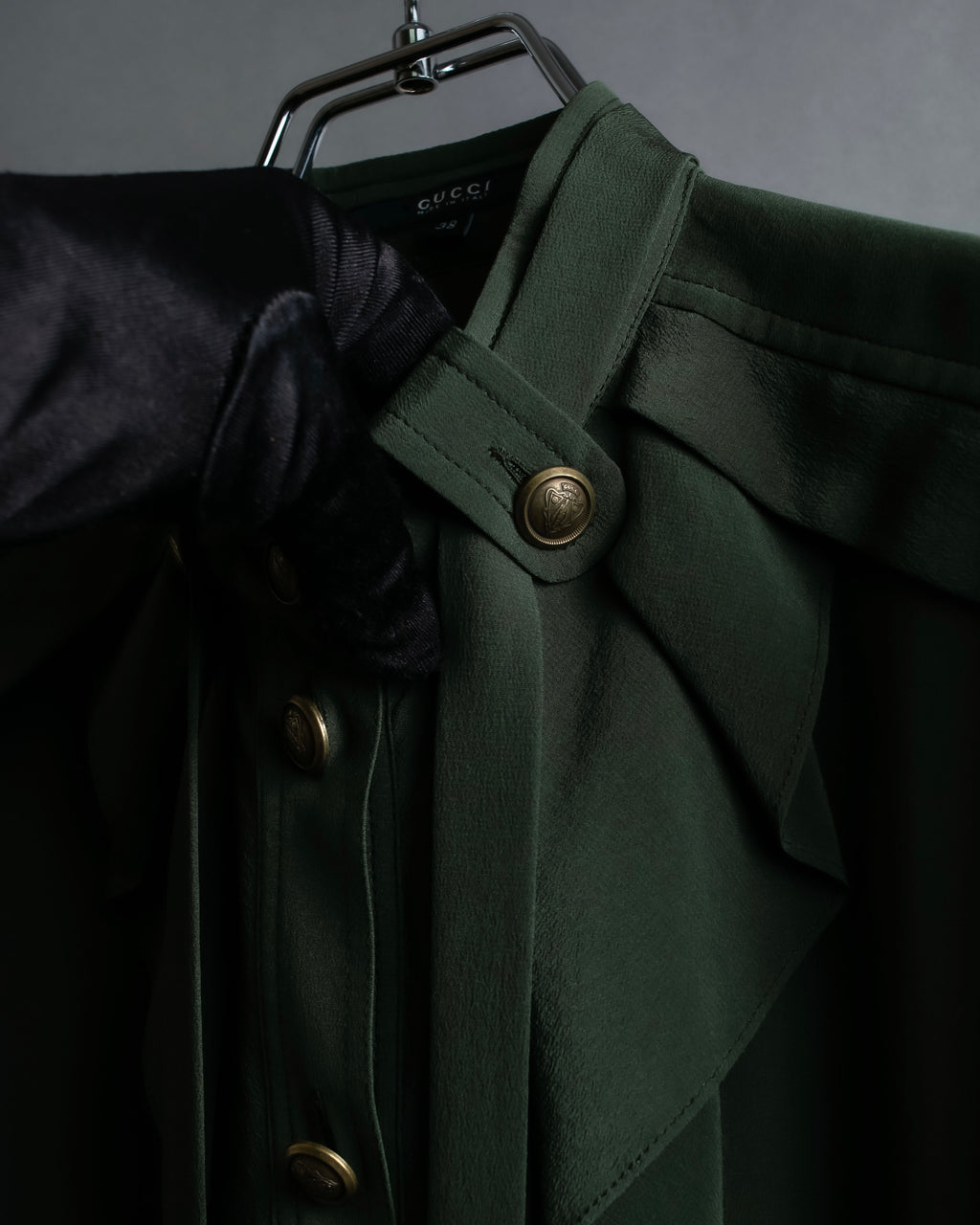 "GUCCI" Tab design bowtie blouse