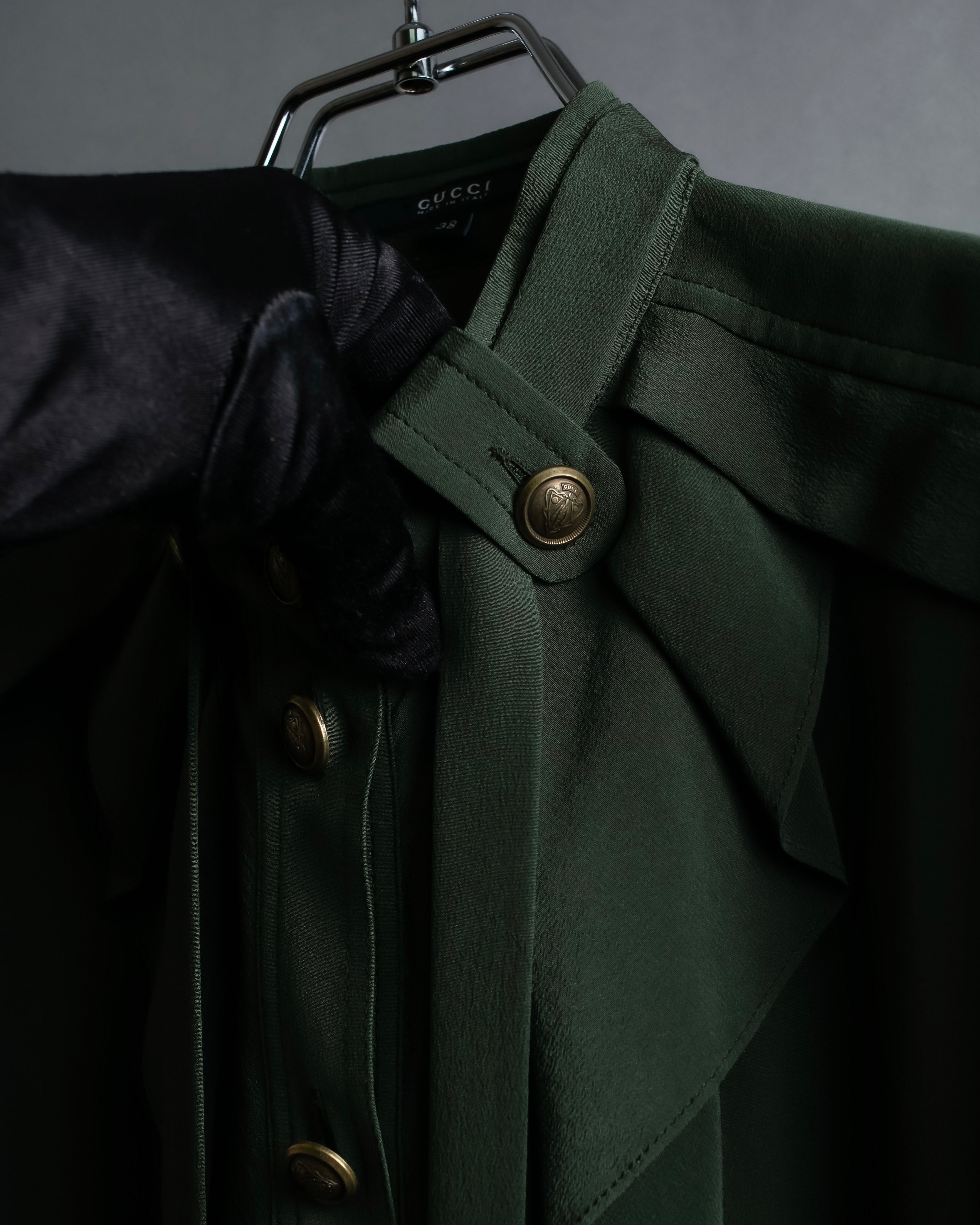 "GUCCI" Tab design bowtie blouse