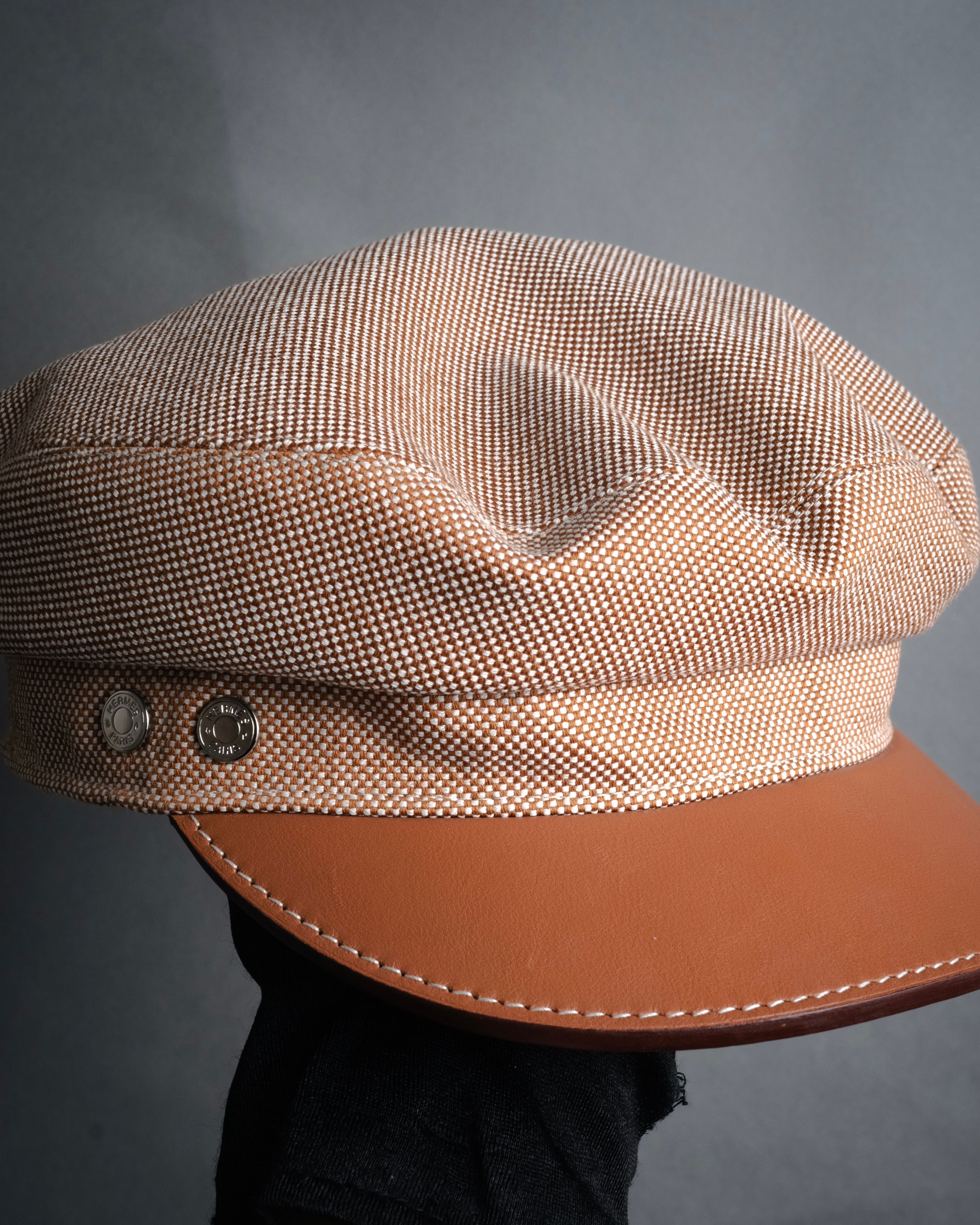 HERMÈS (Hermès) - Casquette - Beige - Leather Visor Canvas Hat – MOOD