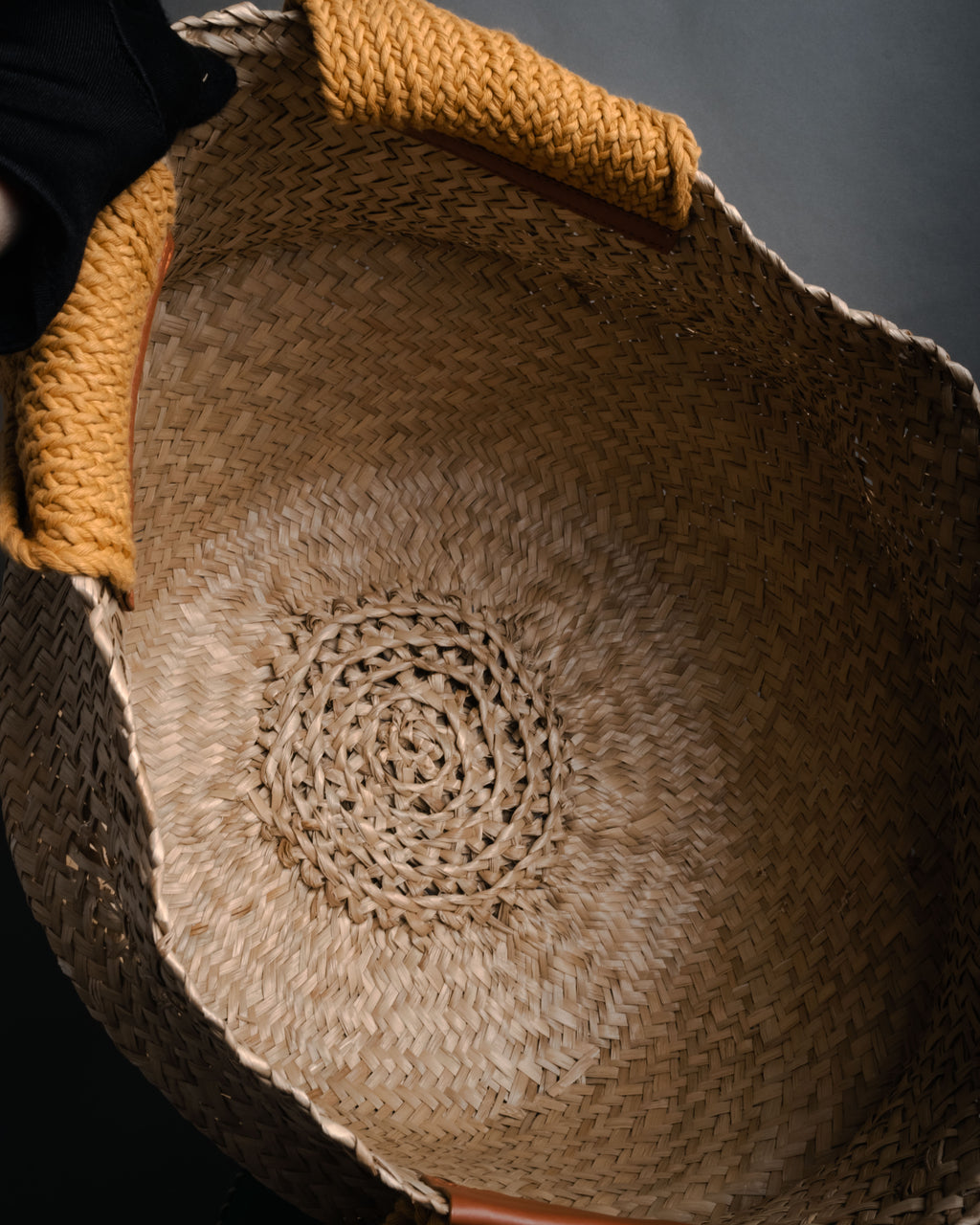 “JW Anderson” 2019-2023 Knitted strap basket tote