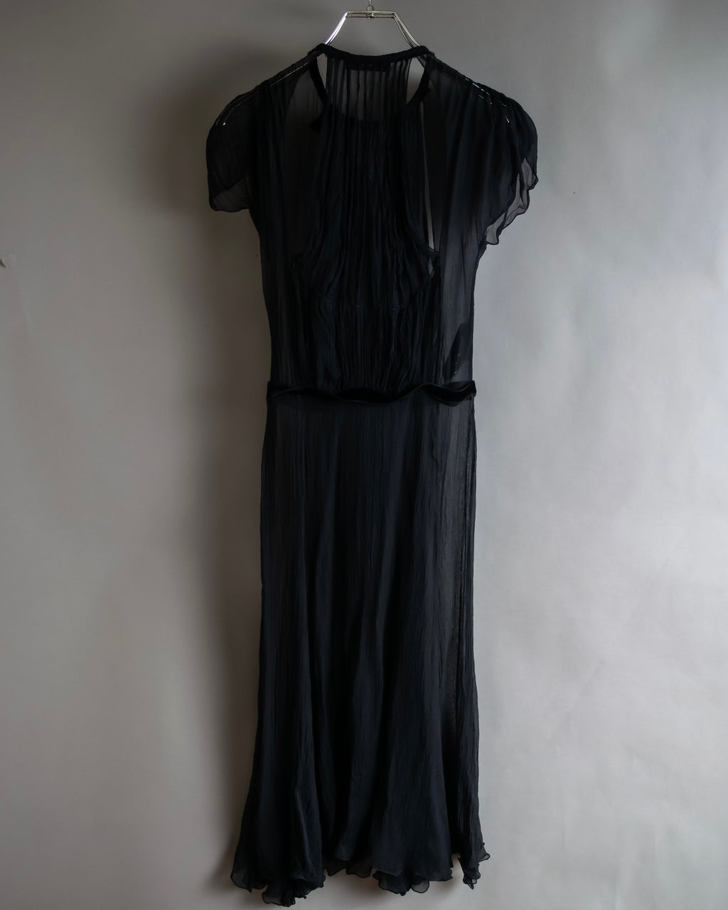 "PRADA" Gathered ribbon design puff sleeve dress