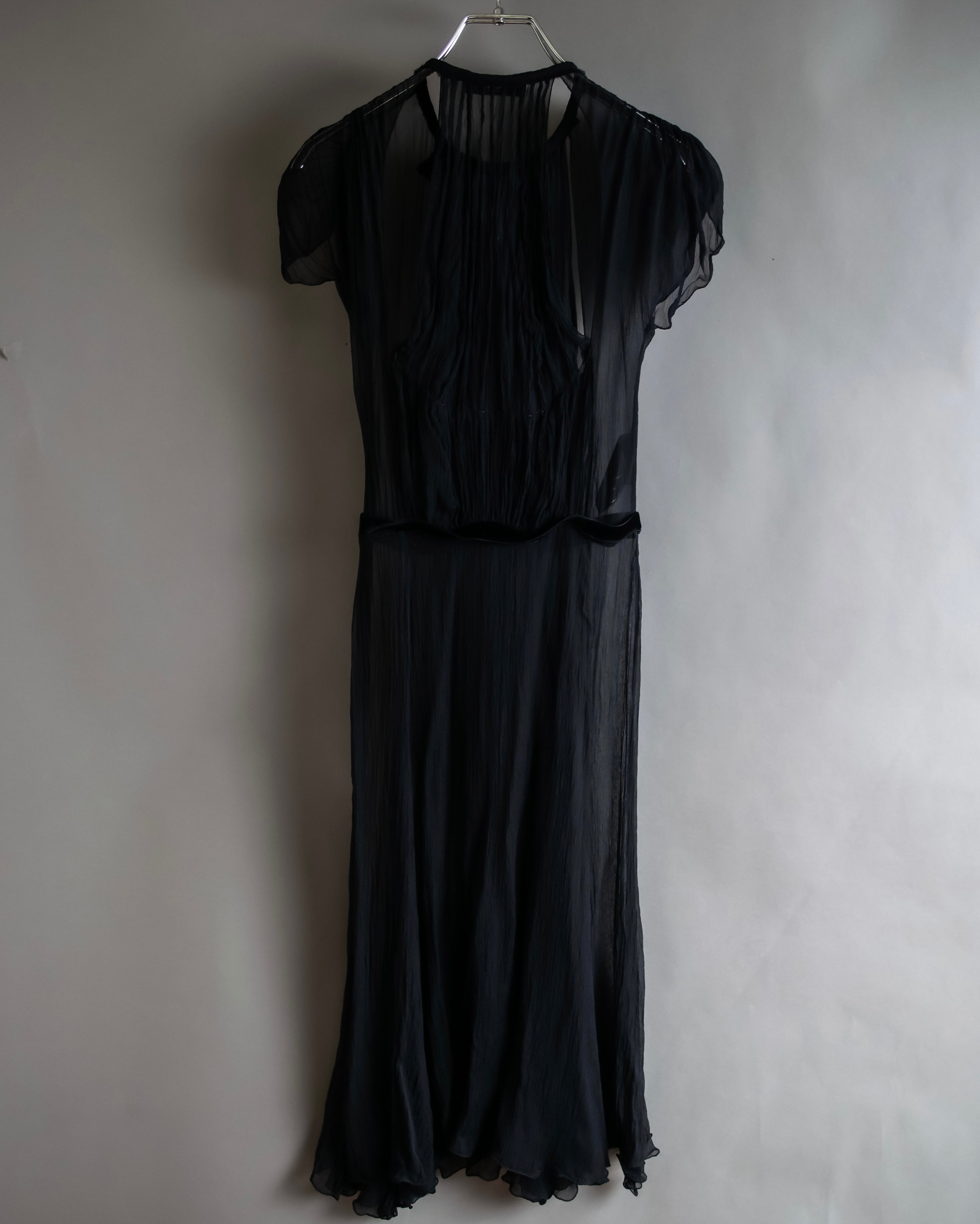 "PRADA" Gathered ribbon design puff sleeve dress