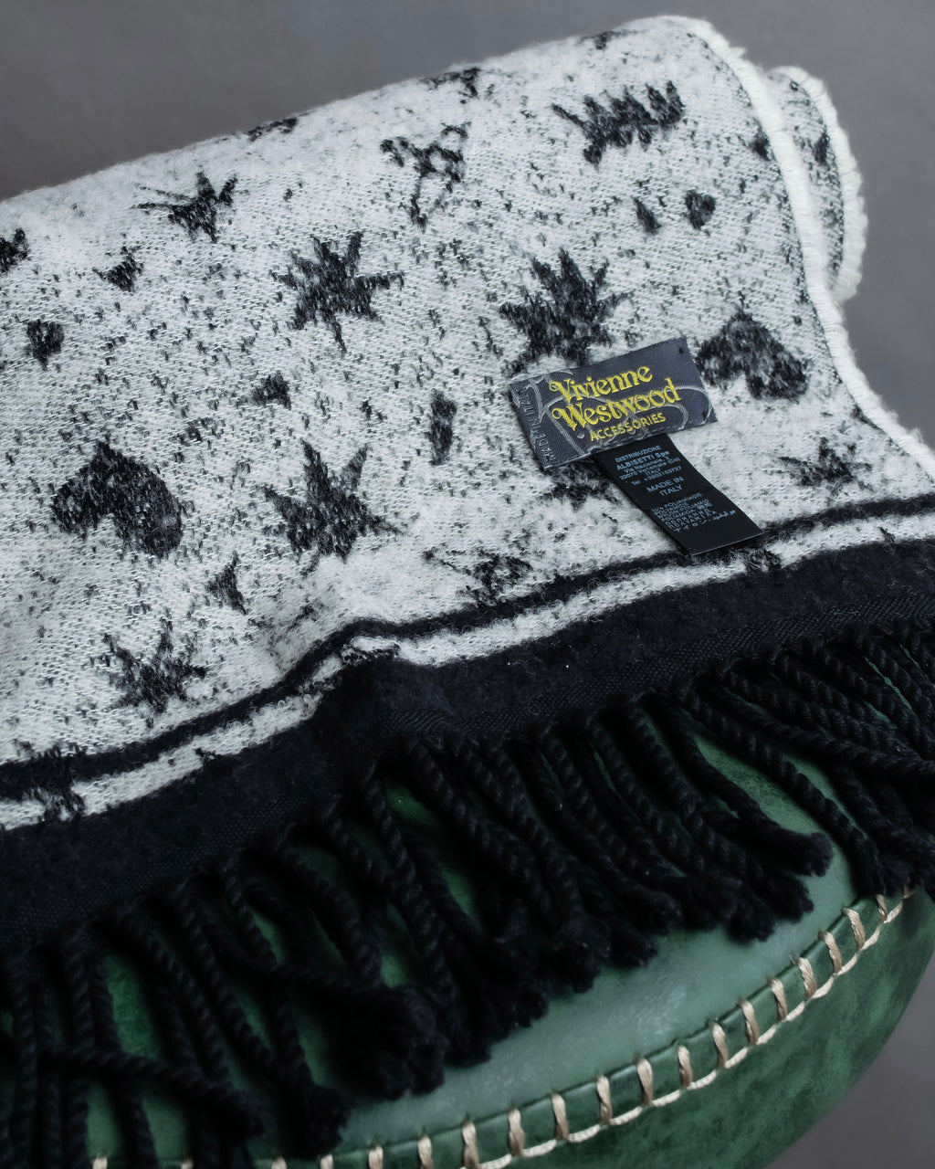 "Vivienne Westwood" Logo random motif pattern fringe muffler