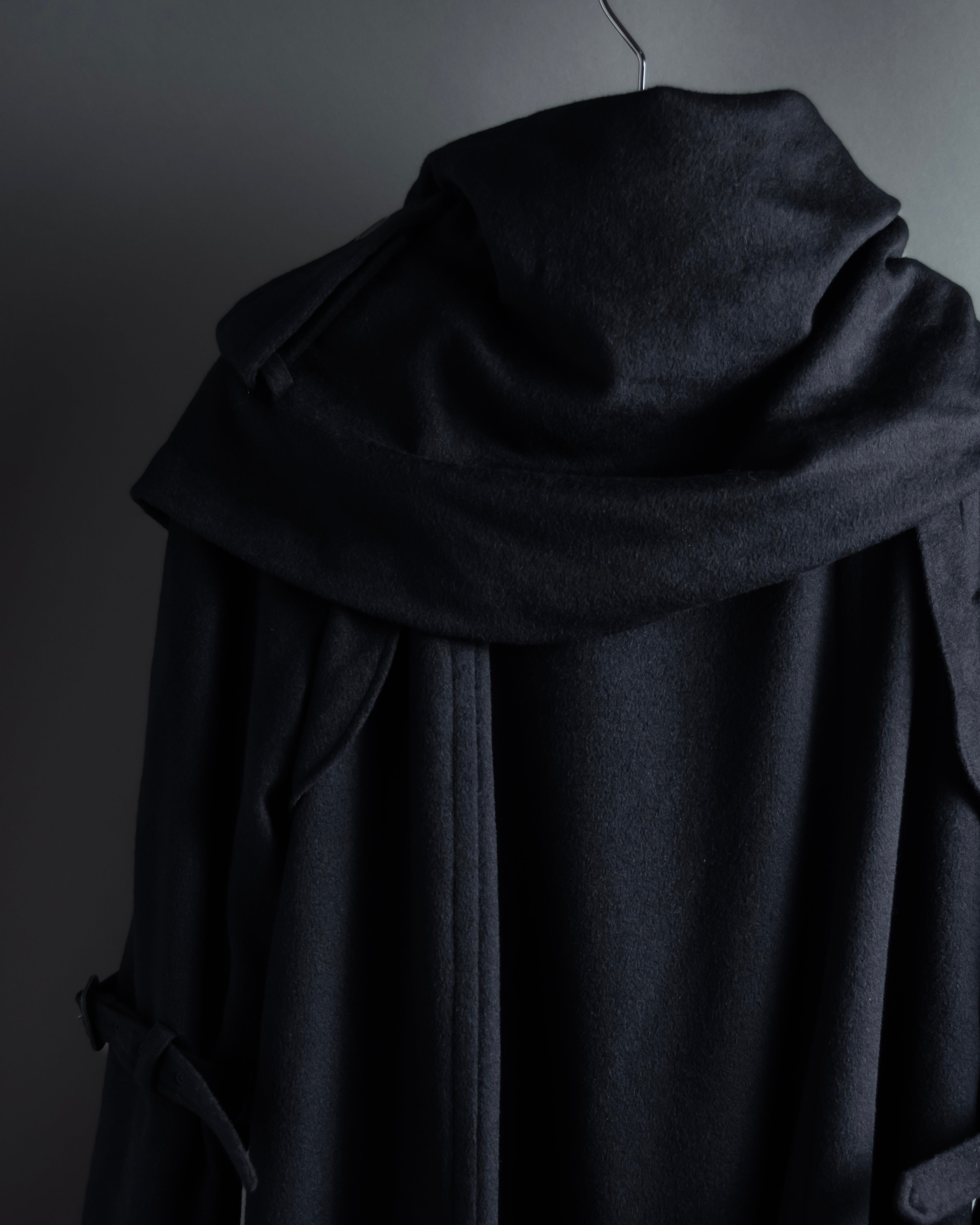 "TORUICHOU" Muffler-style collar military detail coat