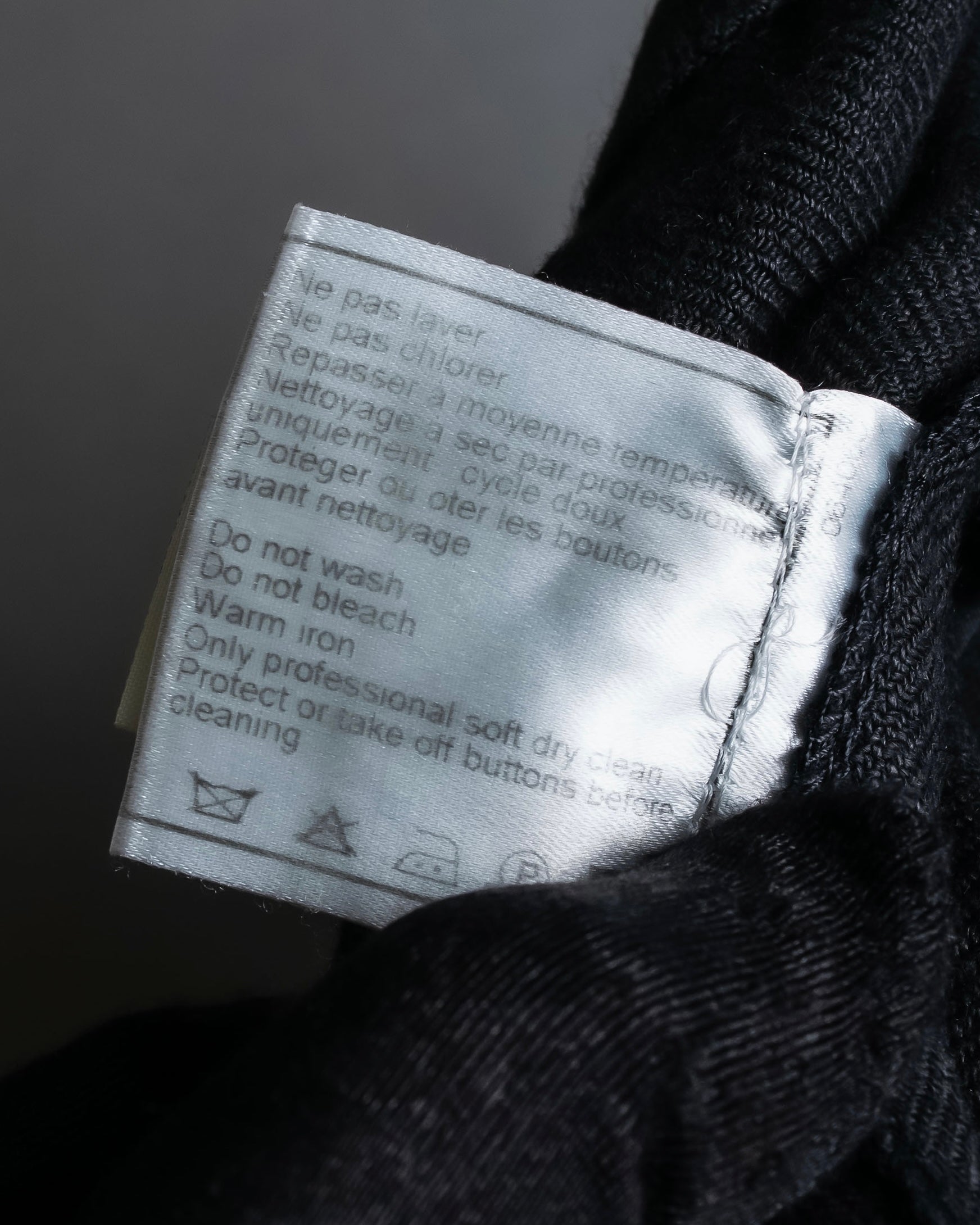 "CHANEL" Back button design flared maxi skirt