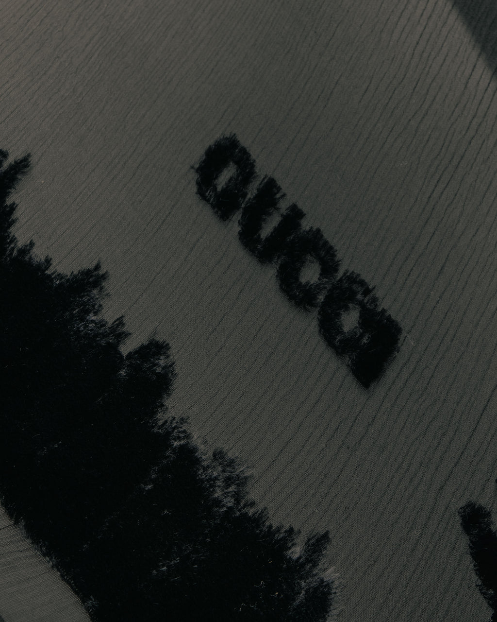 “GUCCI” 90’s-00’s Sheer velvet trimmed silk blend stole