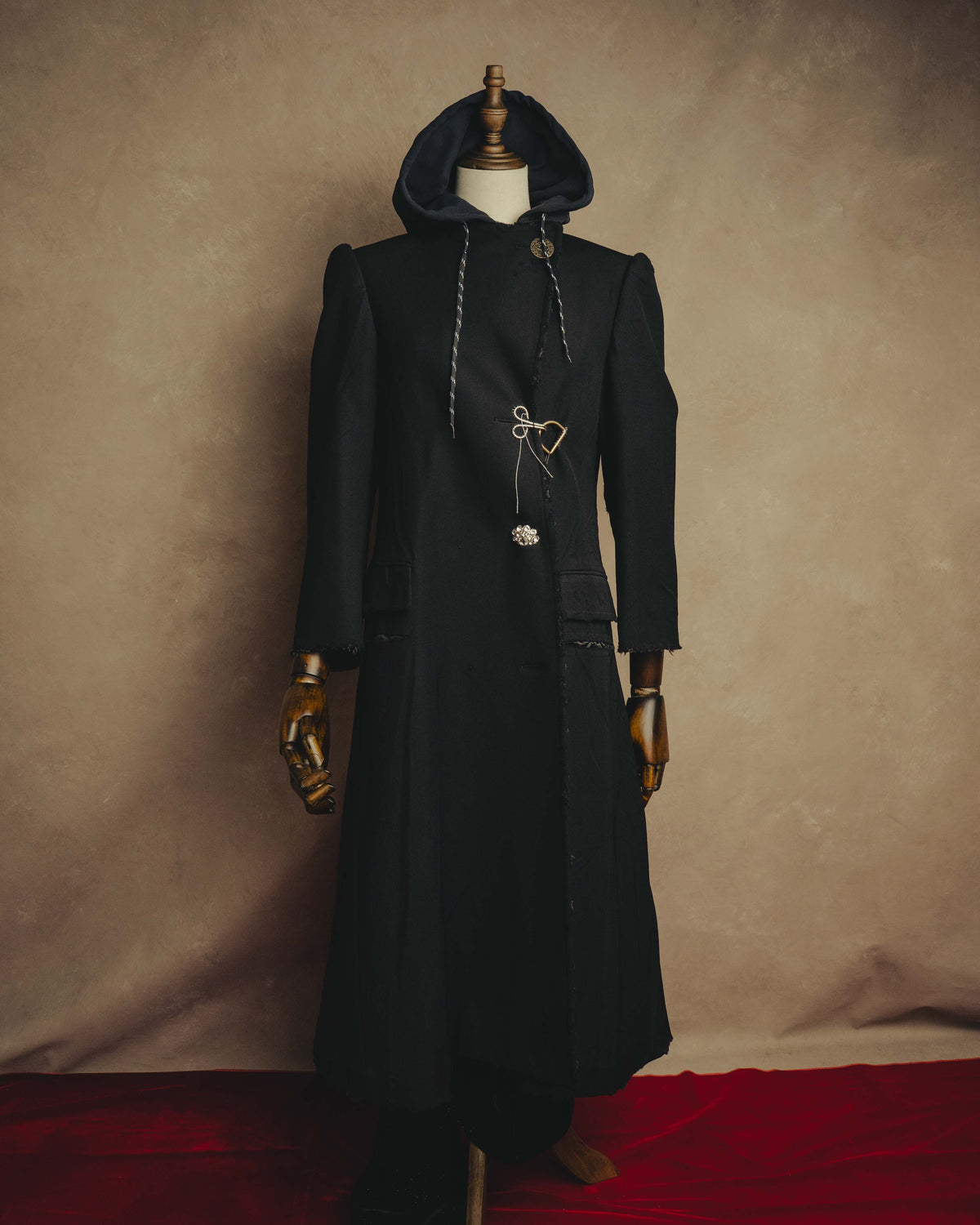 "BALENCIAGA" 2022 Distressed hooded long coat