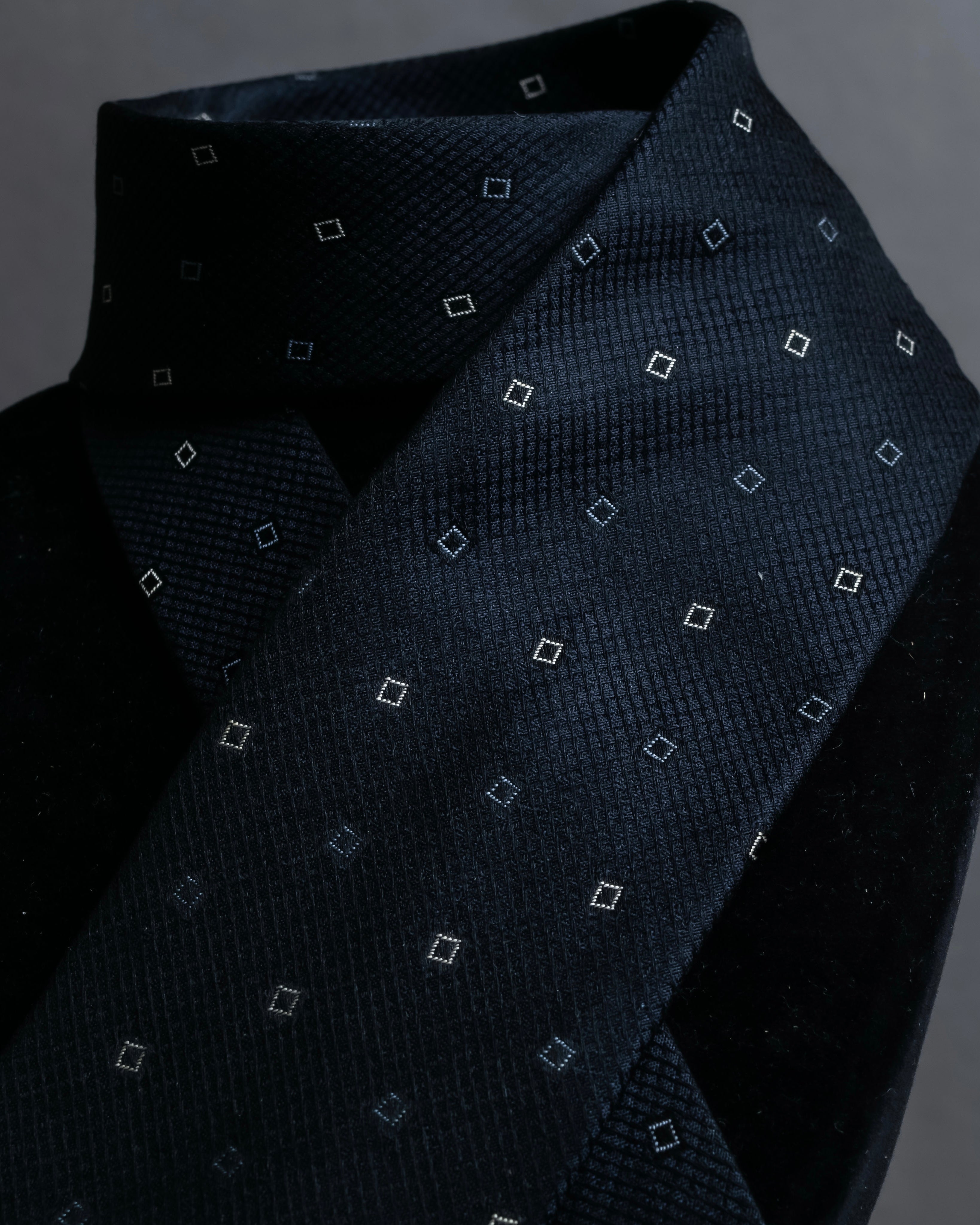"COMME des GARCONS HOMME" Square small pattern motif necktie