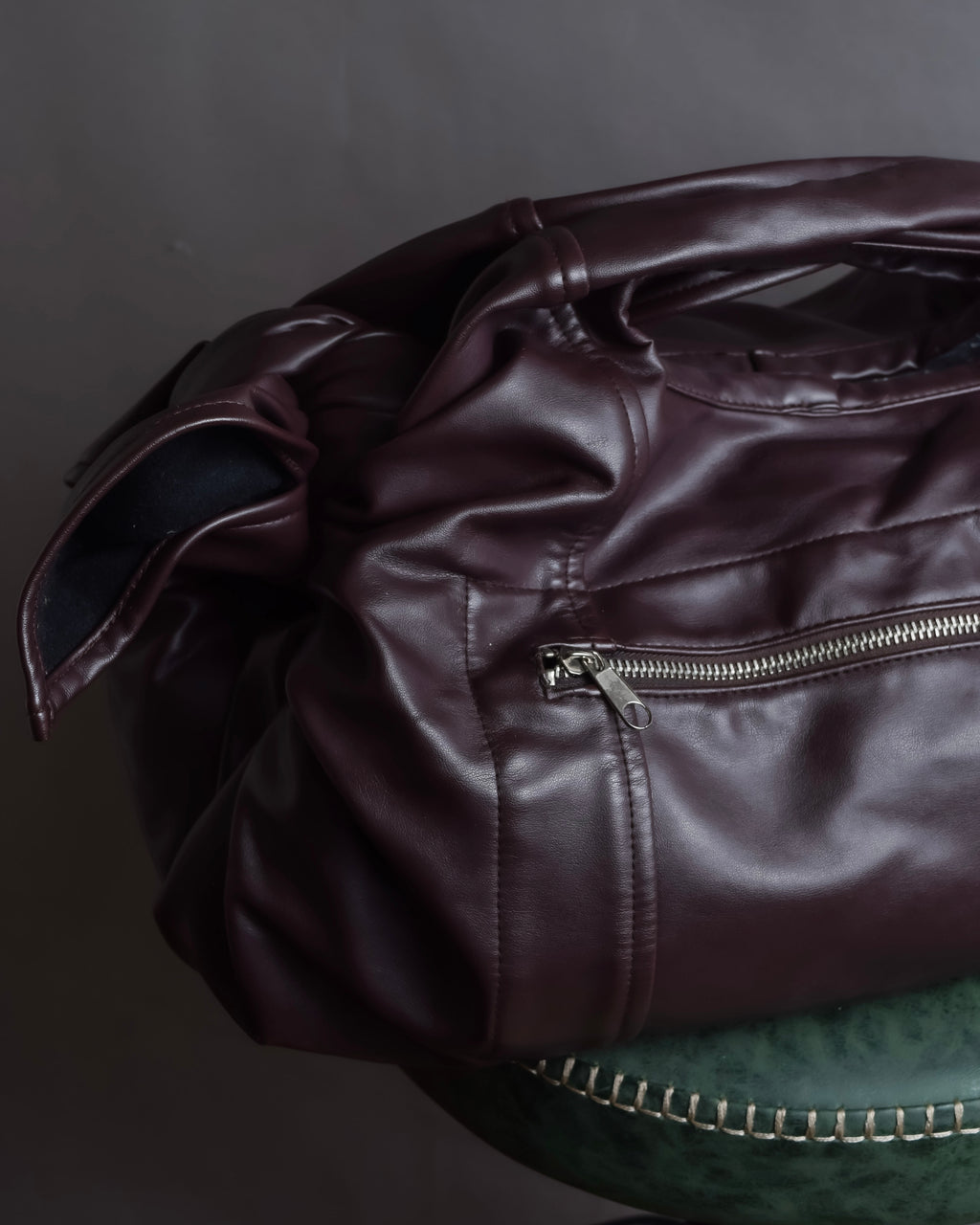 "COMME des GARCONS COMME des GARCONS" Knot drape design leather bag