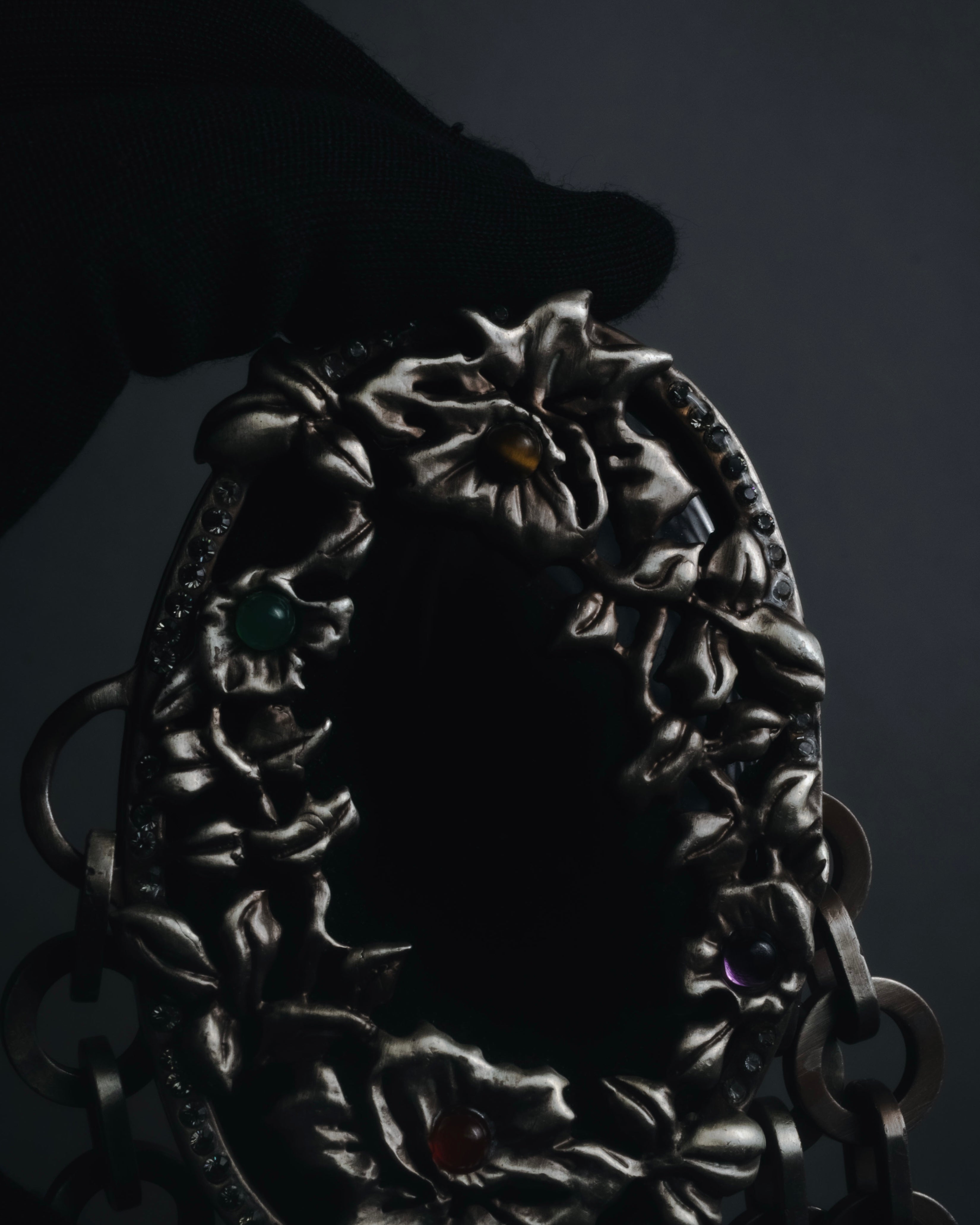 "VALENTINO GARAVANI" 2010’s dark romantic statement necklace＆belt