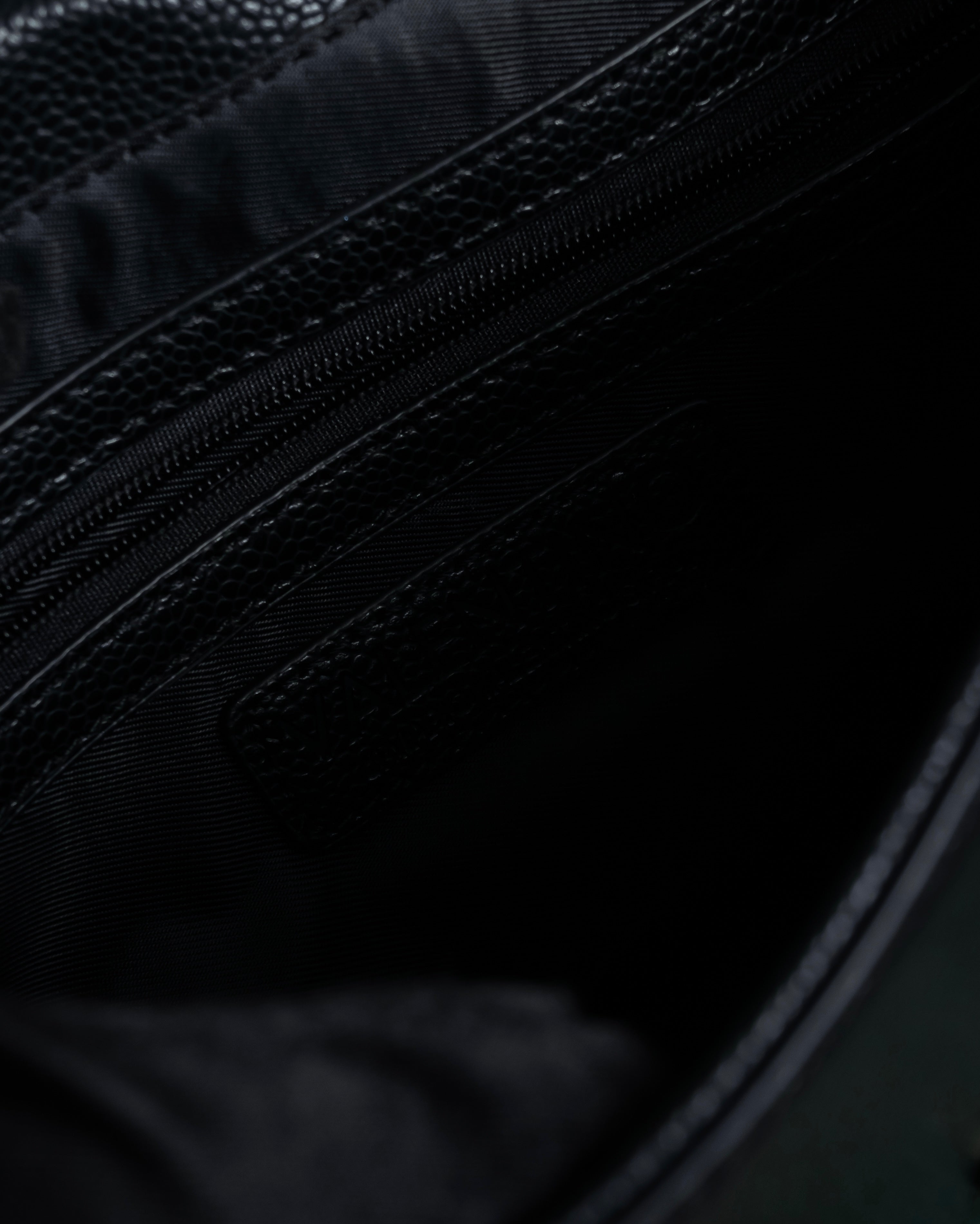 "VALENTINO" Textured leather V tassel chain shoulder bag