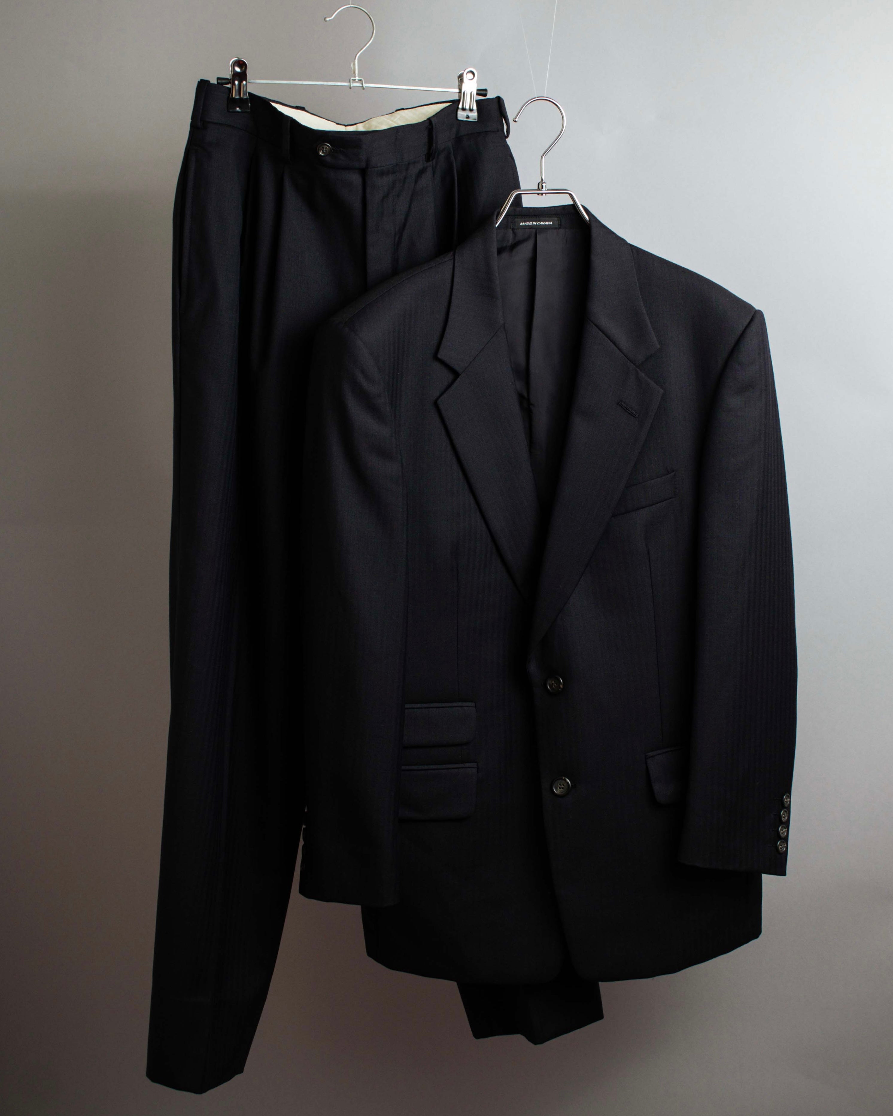 Yves Saint Laurent ストライプ三つ揃えスーツ メンズ Yves