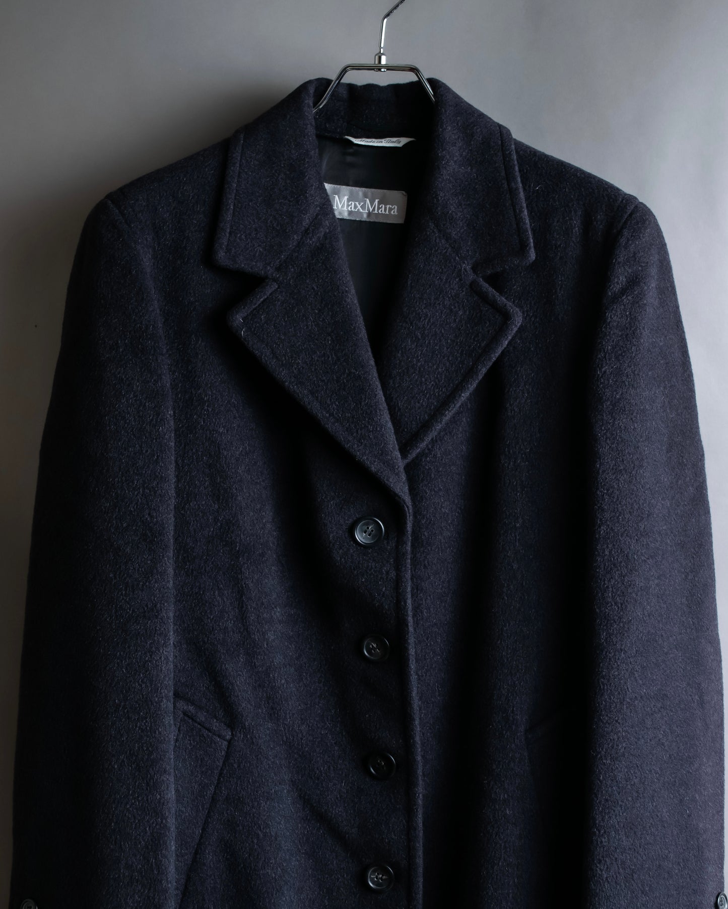 "Max Mara" Straight line silhouette single breasted chester coat