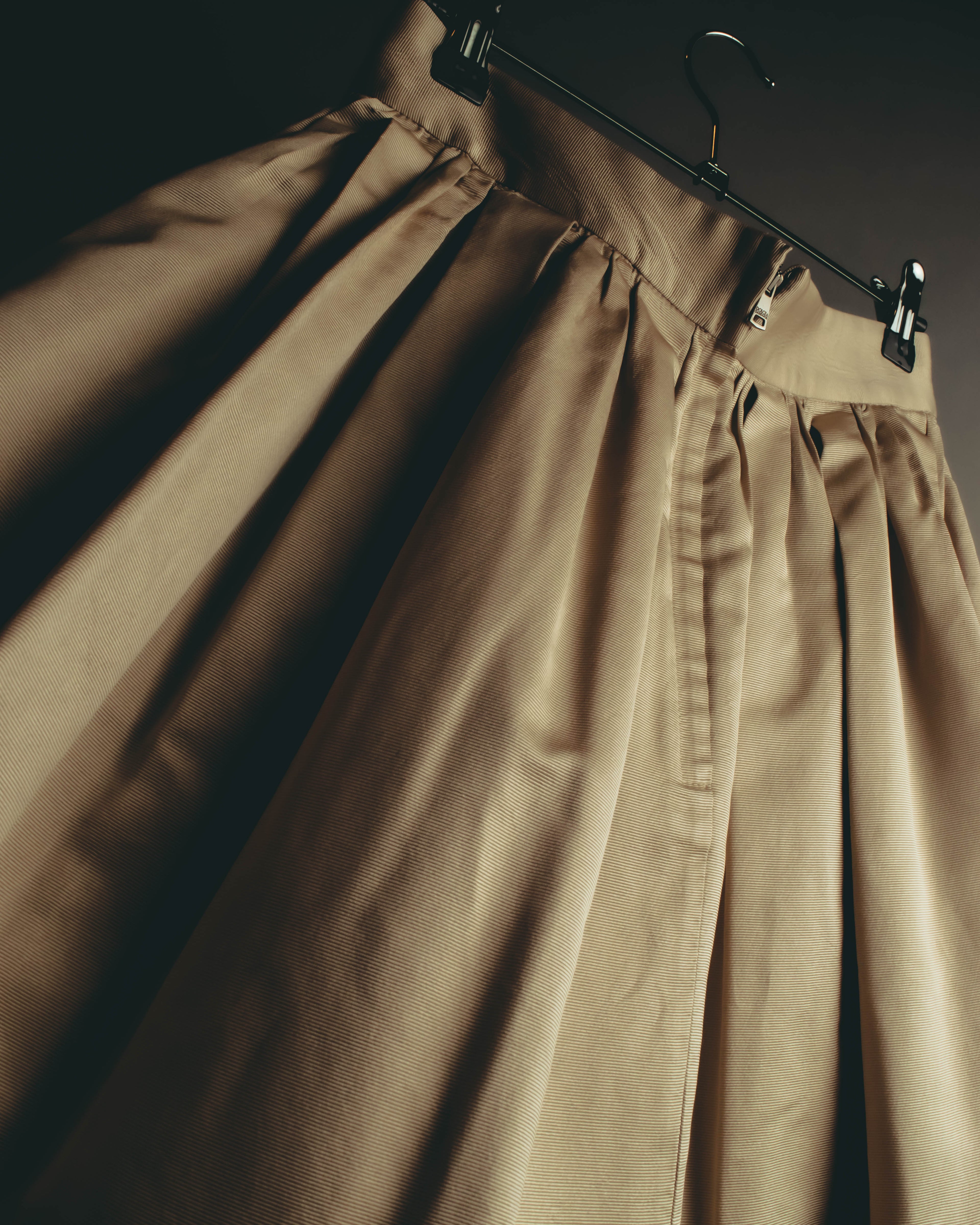 "DOLCE & GABBANA" 10's Lustrous pleated silk skirt