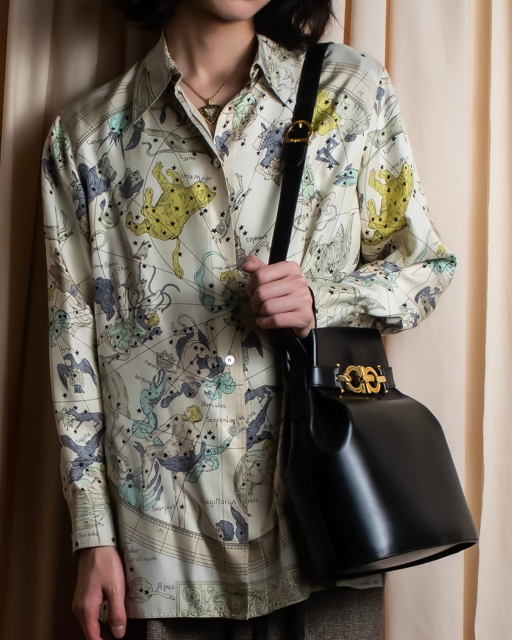 "Salvatore Ferragamo" Architectural trapezoid shape gancini leather shoulder bag