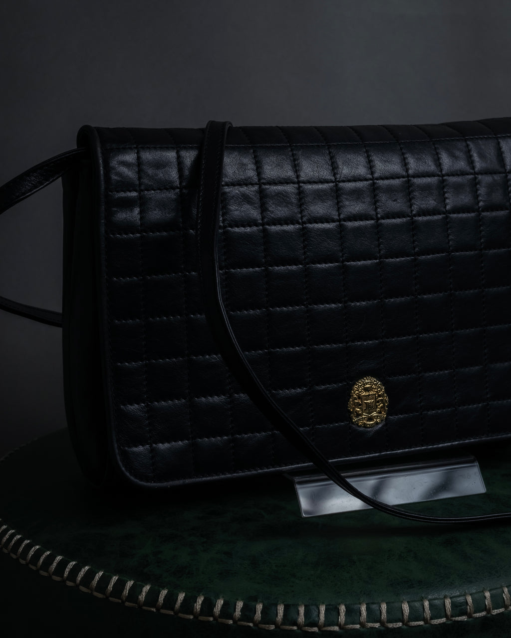 "CELINE" 80's-90's Crest metal fittings design quilted leather bag