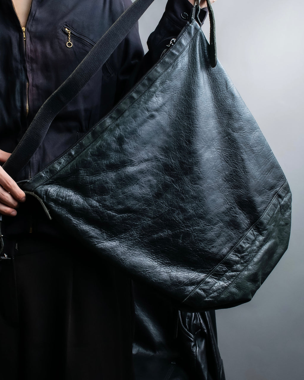 “BALENCIAGA” The Day leather shoulder bag