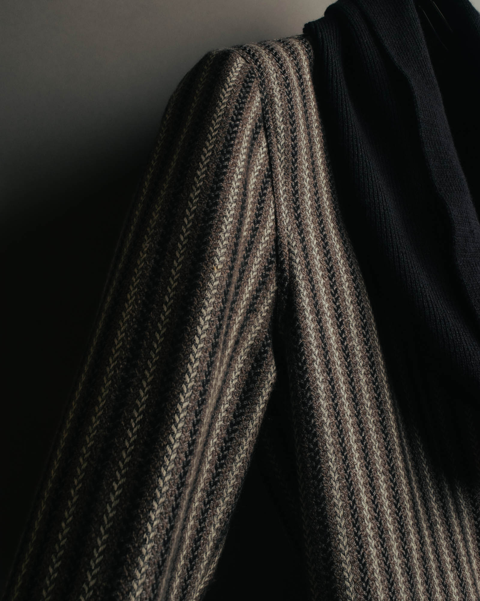 -SPECIAL- “GUCCI” 80’s-90’s Textured striped shawl collar long coat