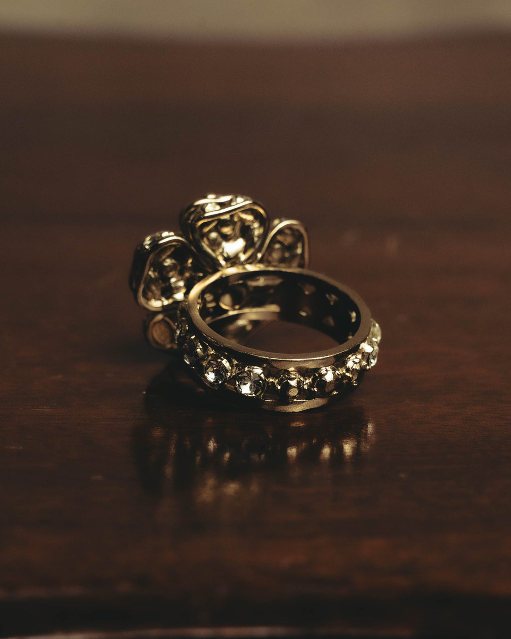 -SPDCIAL- “CHANEL” 99AW Repeated logo oval medallion ring