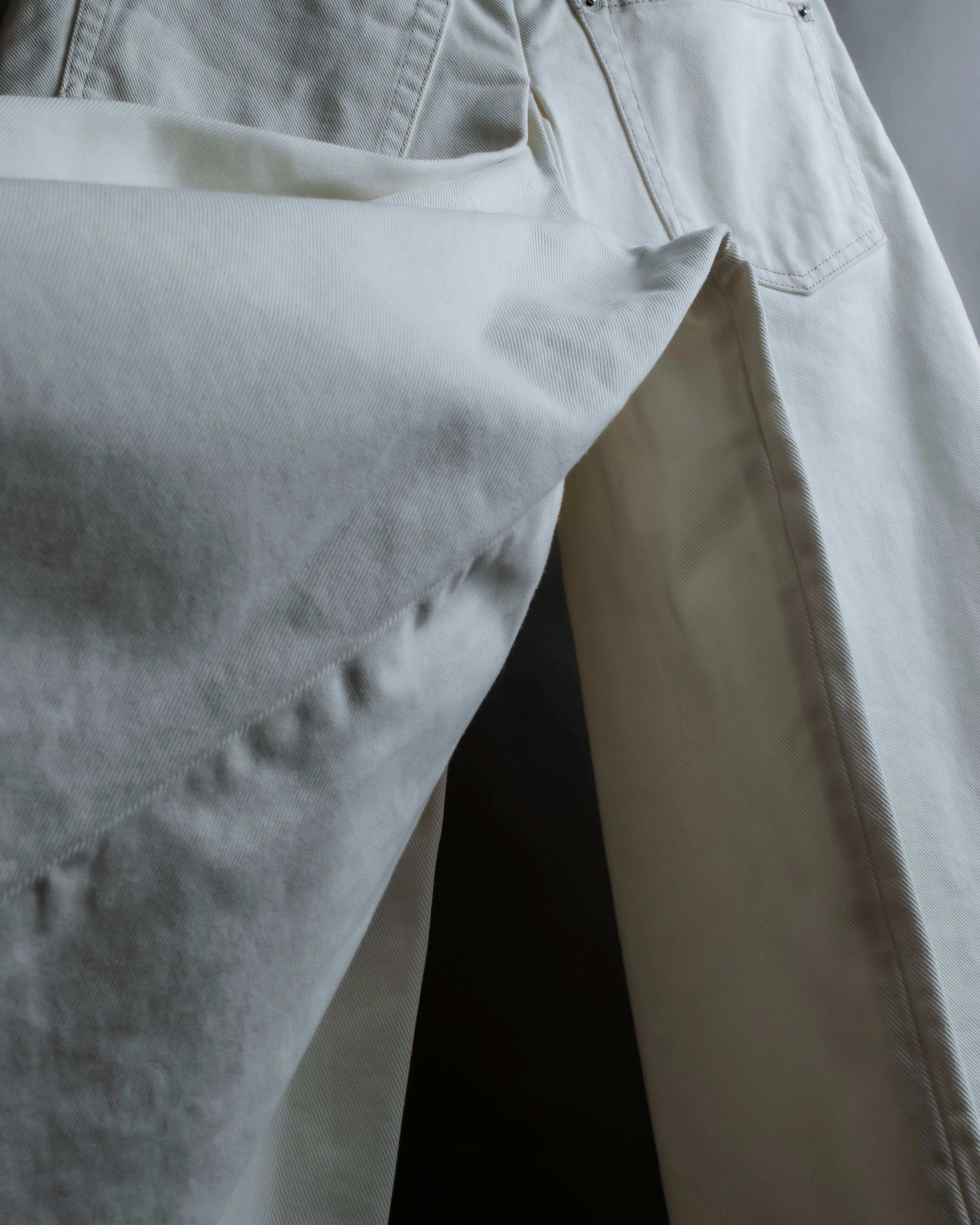 "MAISON MARGIELA" 21SS Washed raw cut flared cropped denim pants