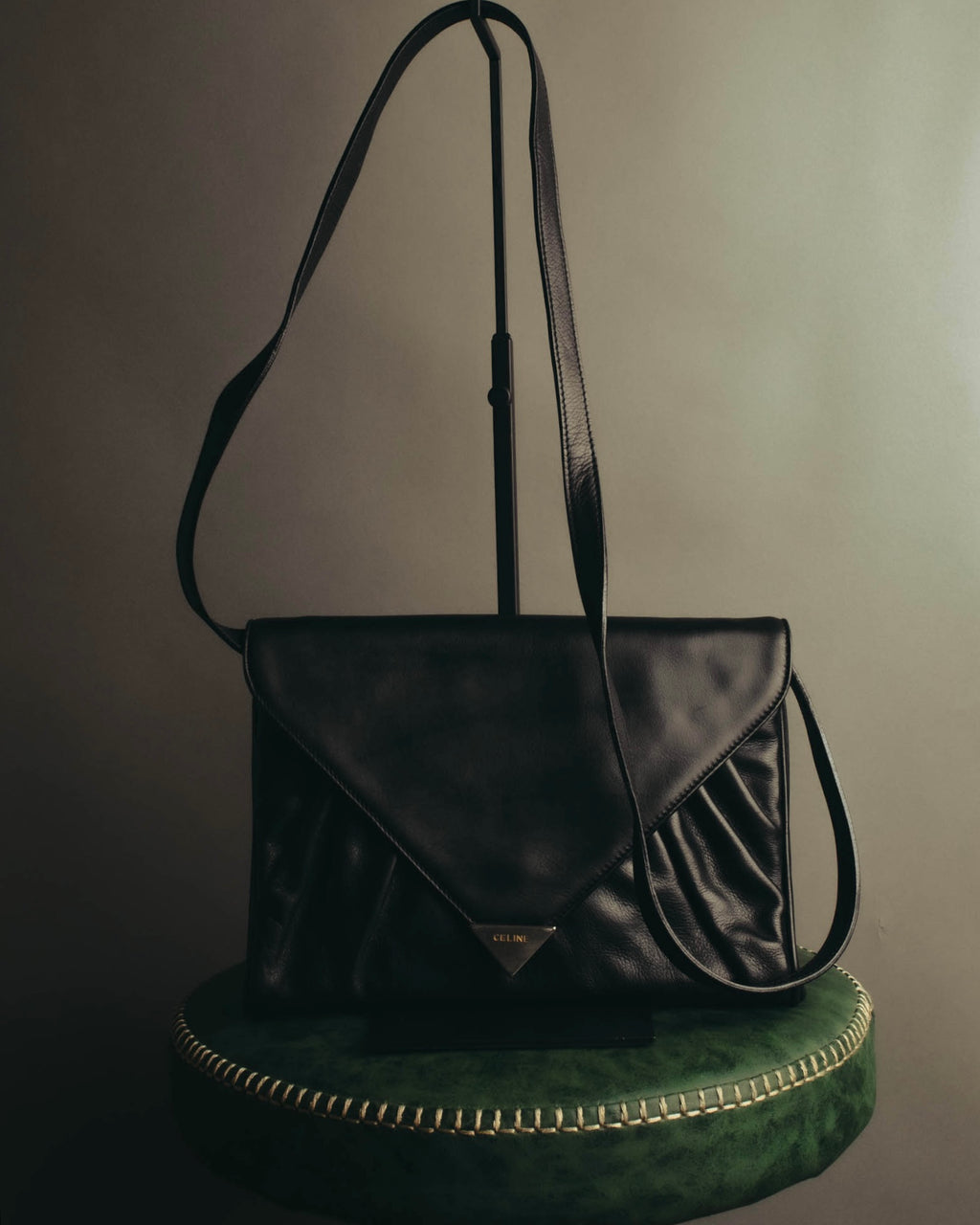 "CELINE" 70's-80's Classic black leather shoulder bag