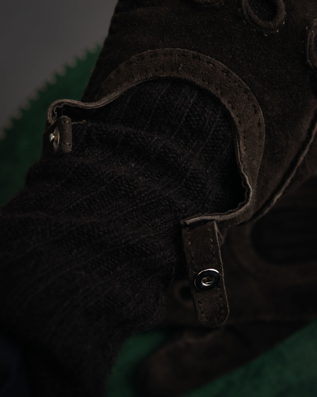 –SPECIAL– “HERMES” 80’s-90’s Cashmere lined suede driving gloves