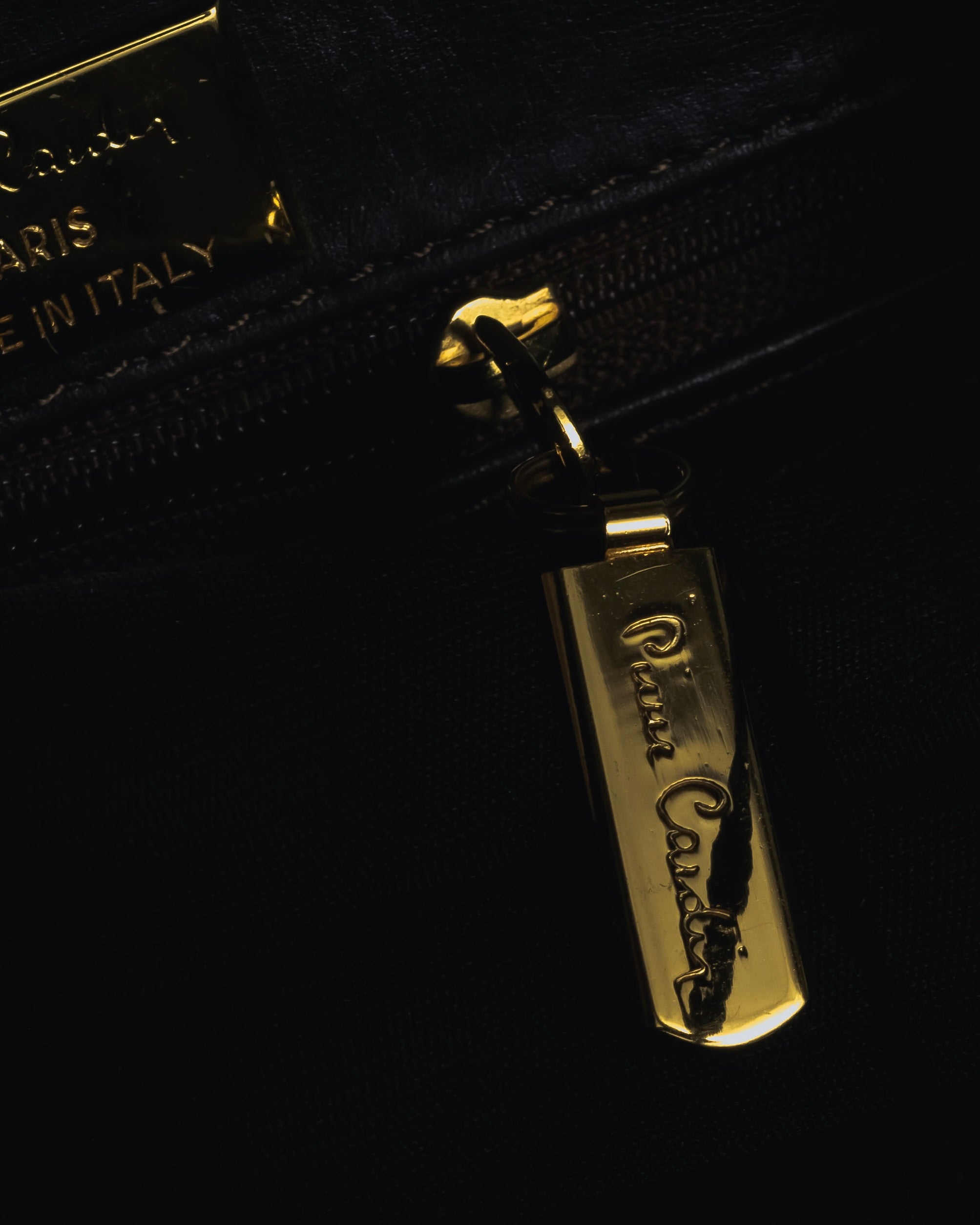 -SPECIAL- "Pierre Cardin"
90’s real crocodile leather top handle bag